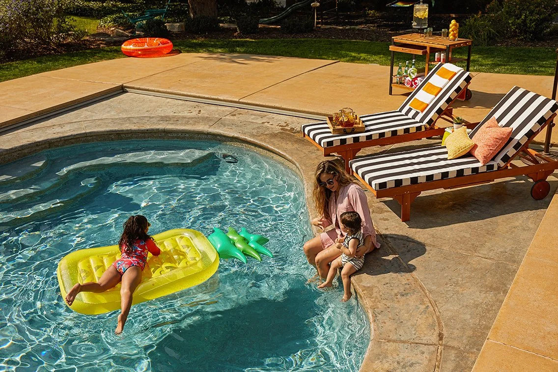 2021SP_LOC06-Loungers-Living_HH_23 copy.jpg