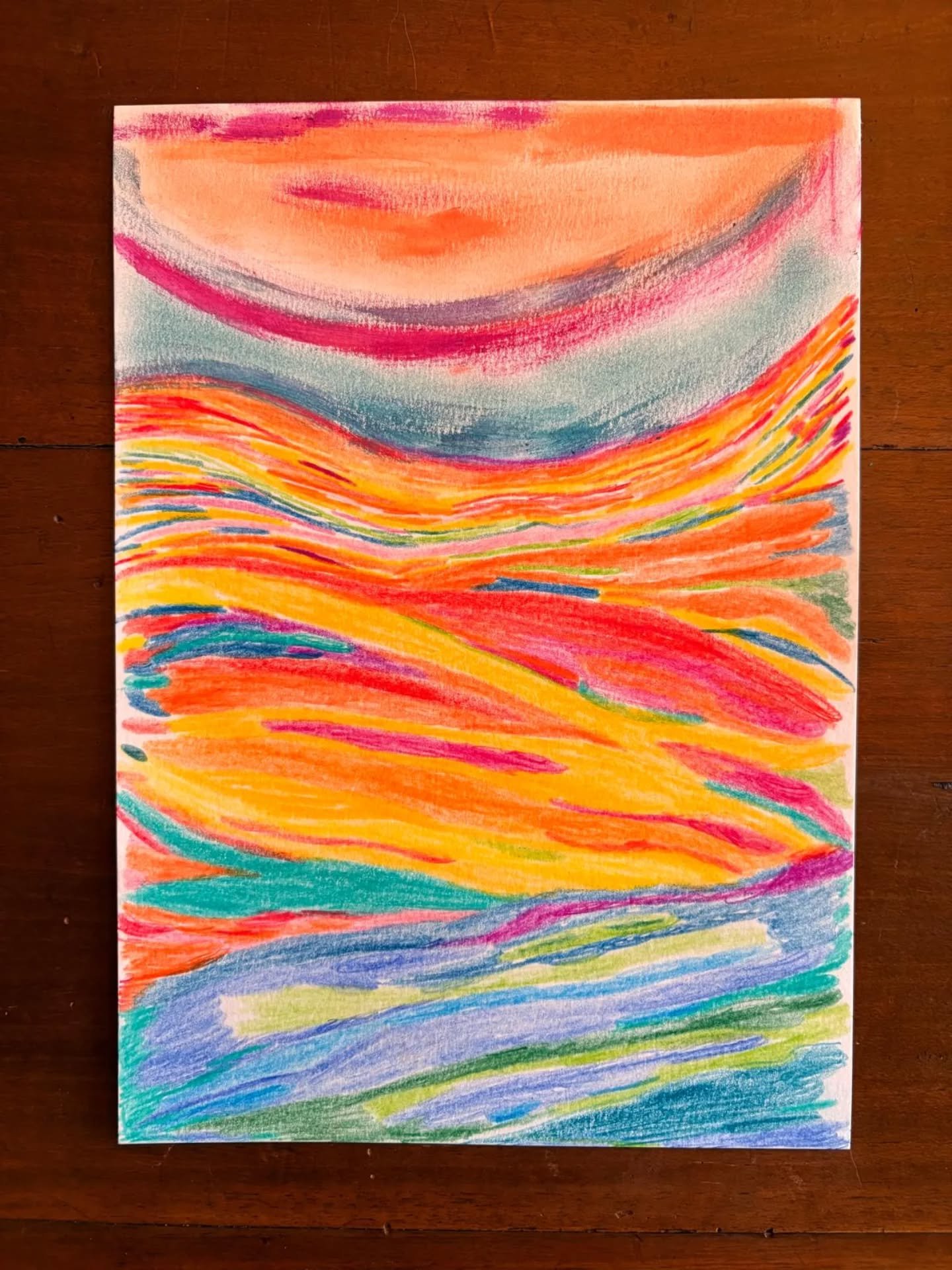 La musica &egrave; spesso la mia prima scultura: una vibrazione che prende corpo.
Questa canzone &egrave; un inno contro la guerra, un gesto sonoro che invita a scegliere la pace, sempre.

Nelle mie opere cerco lo stesso: trasformare il rumore in sil