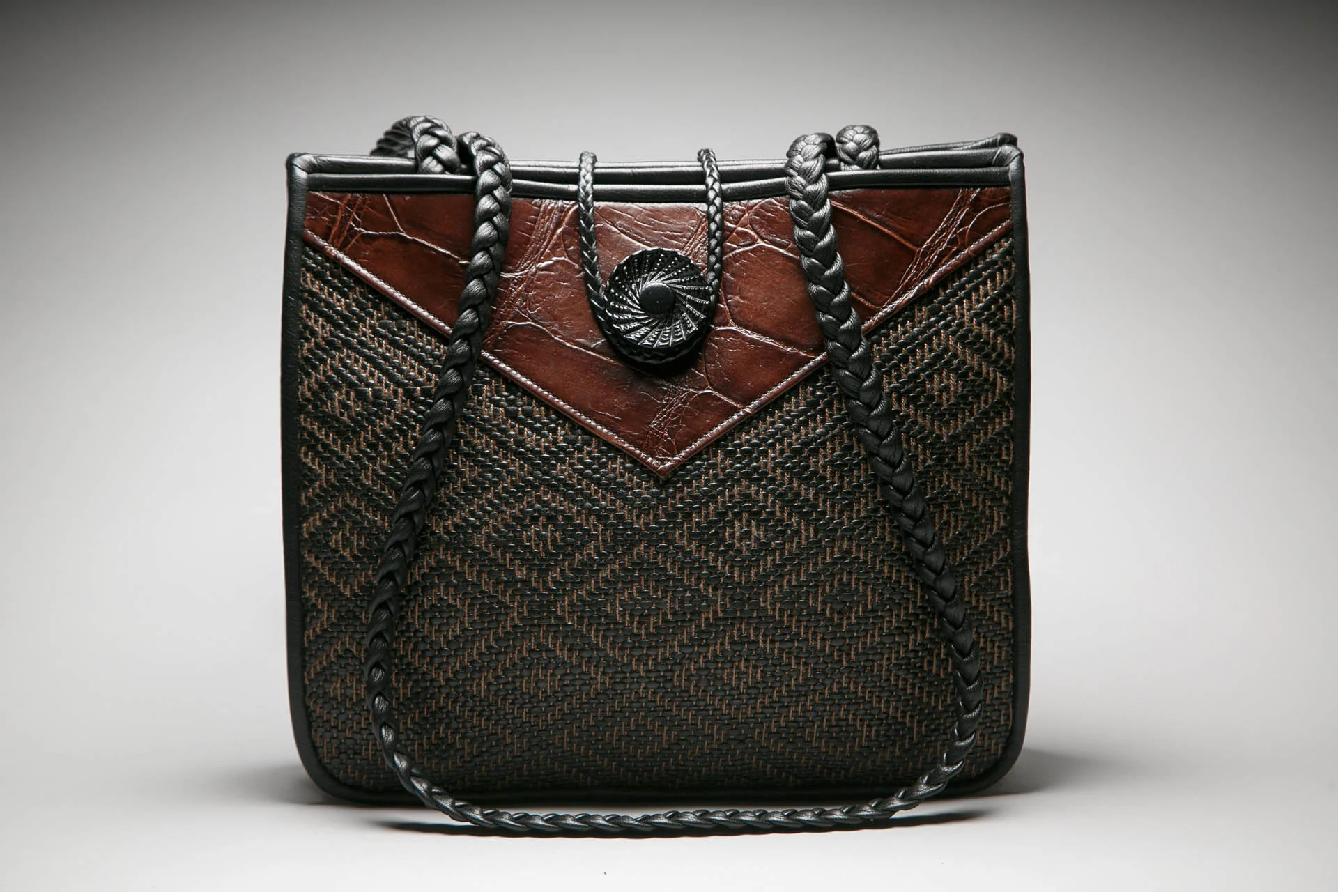 Chevron tote diamond weave.jpg