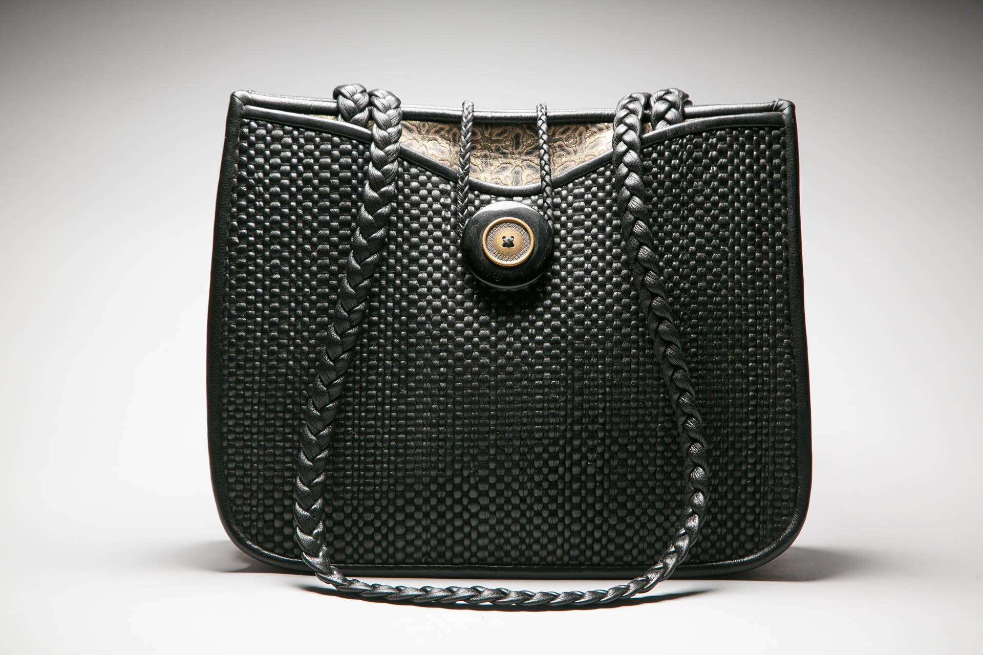 Woven wave tote.jpg