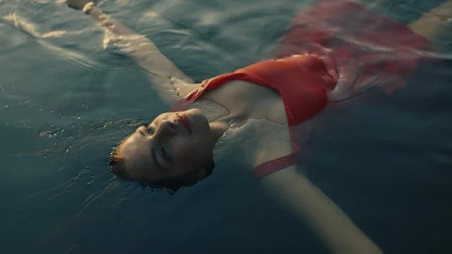 H&amp;M "Bring It On"