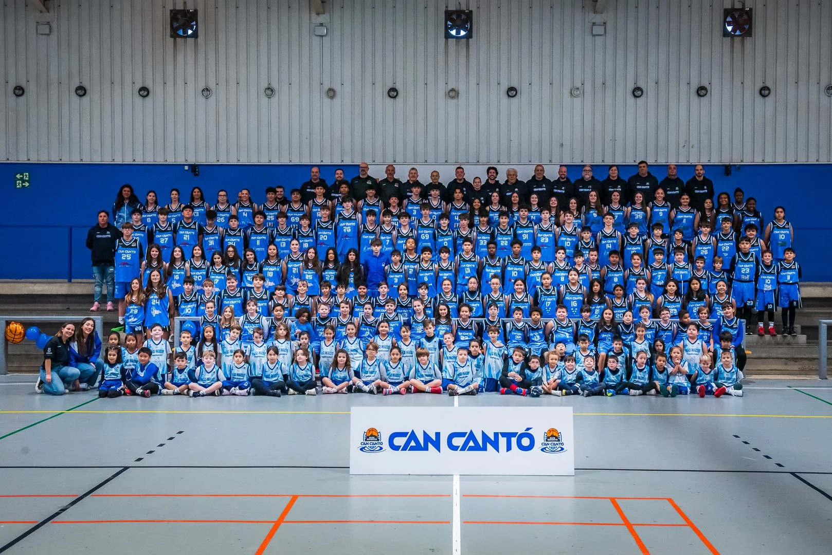 Foto de grupo Can Canto Ibiza Basket