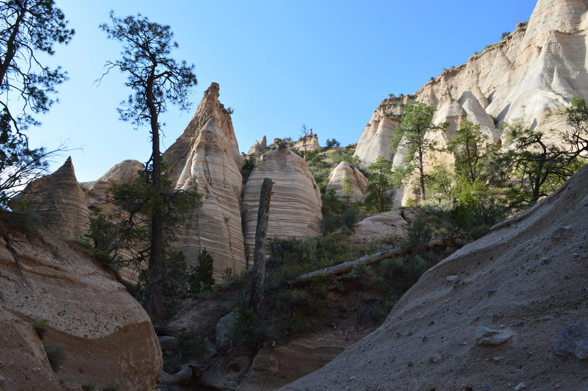 tent rocks.JPG