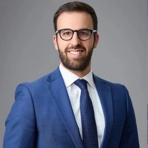 Interview with Thomas Philbrick - composer &amp; violinist

ThrEE: Could you briefly tell us about your journey as a musician? How did you come to composition and what do you love about it?

T.P.: I began playing the violin at age 5 and quickly grew 