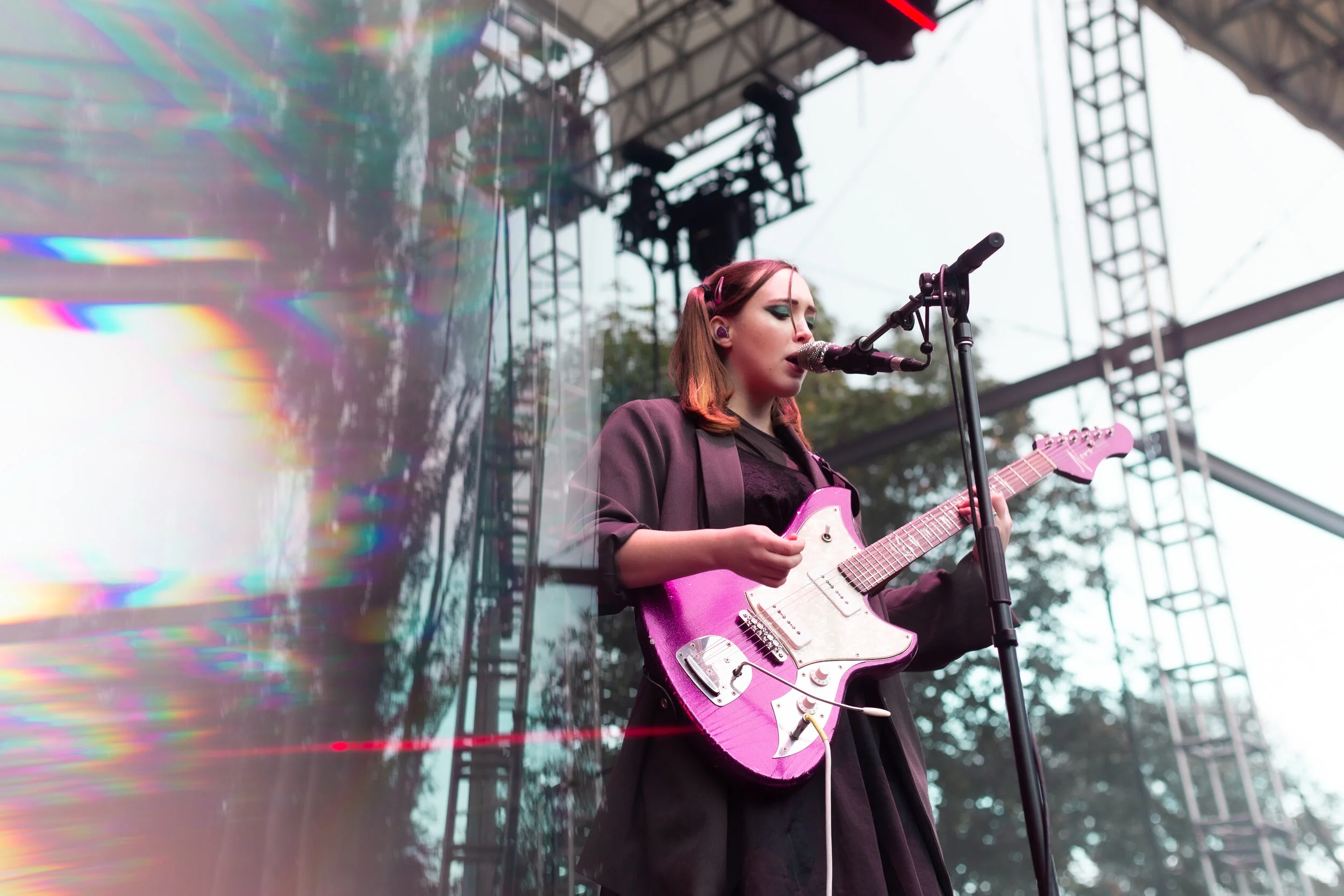 Soccer Mommy Releases New Single "rom com 2004"
