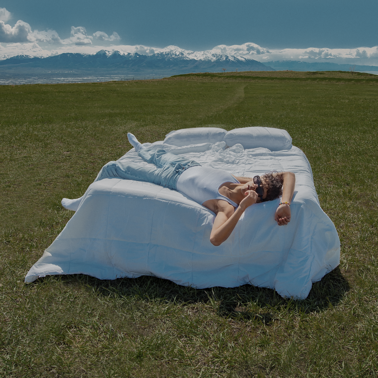 Justice Carradine releases hot new track “Better Off Alone”