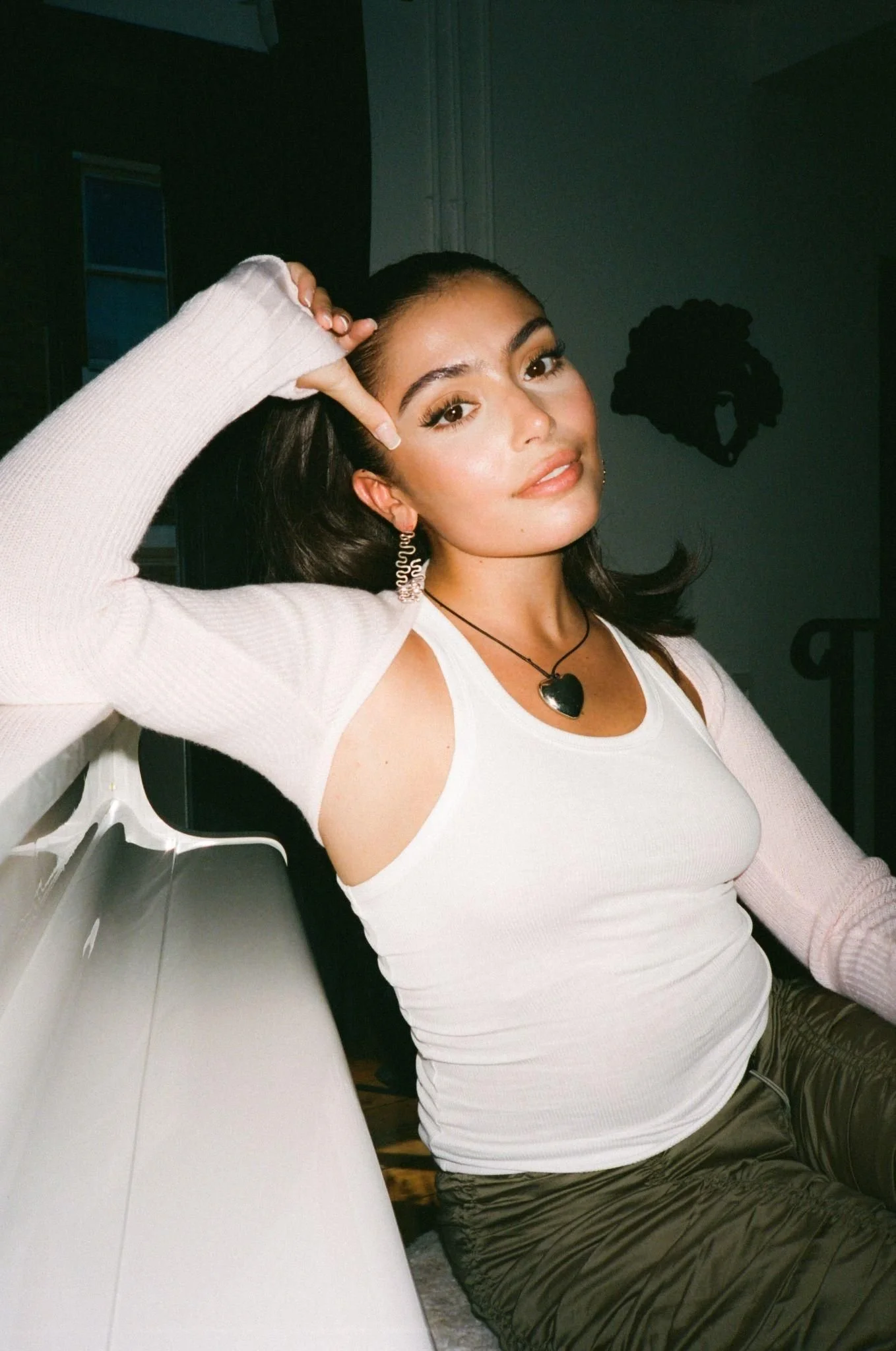 UK Pop Sensation Yaz Grows Up in Latest Single 