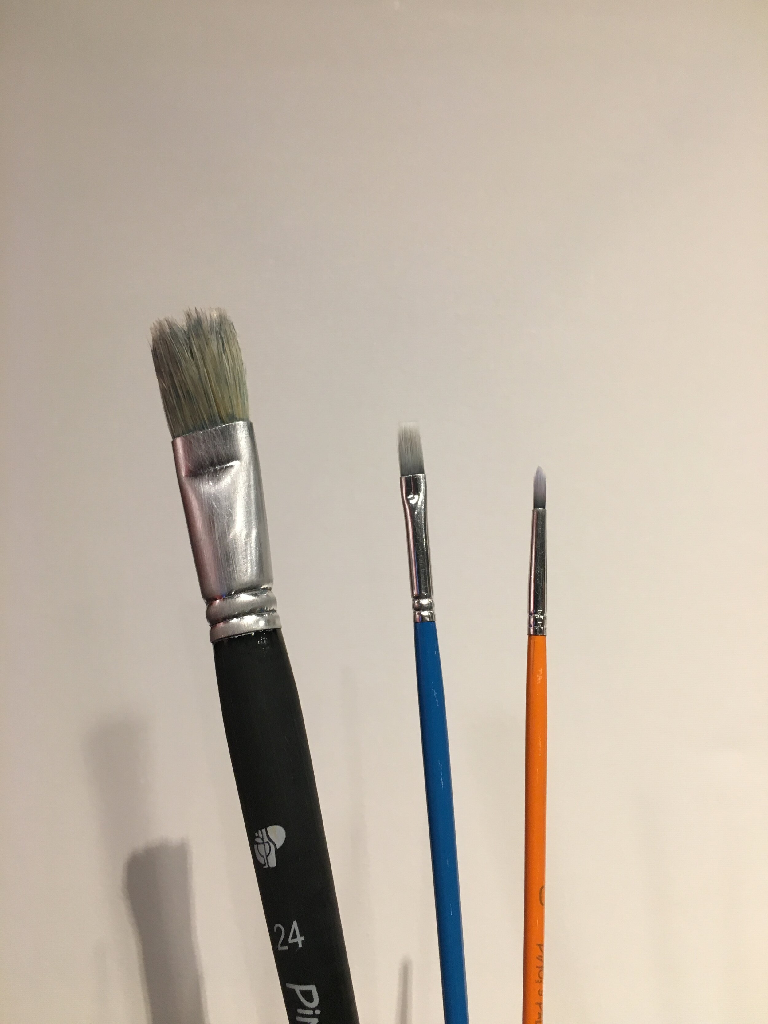 Two or three brushes are enough