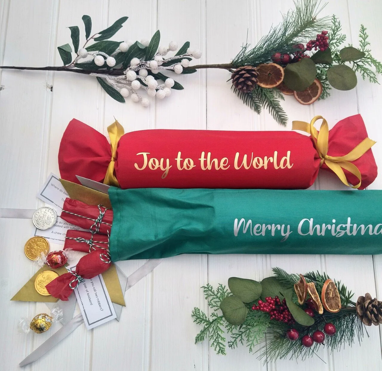 giant christmas crackers - phone 4.jpeg