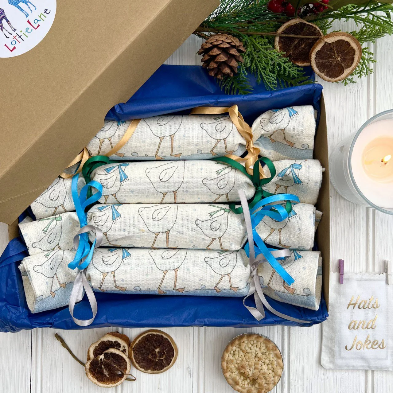 festiv geese linen napkin crackers set up.jpeg