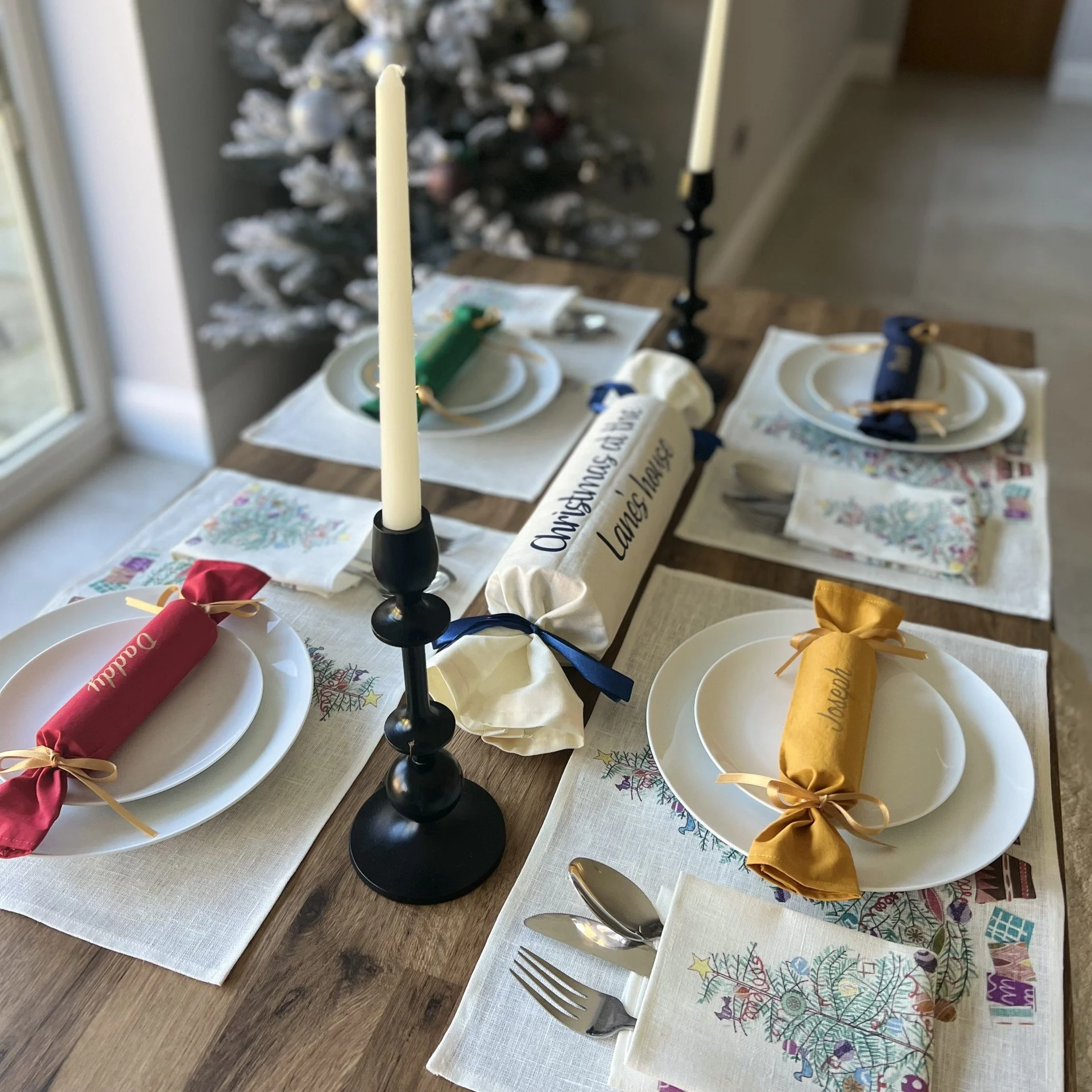 fabric christmas crackers set up.jpeg
