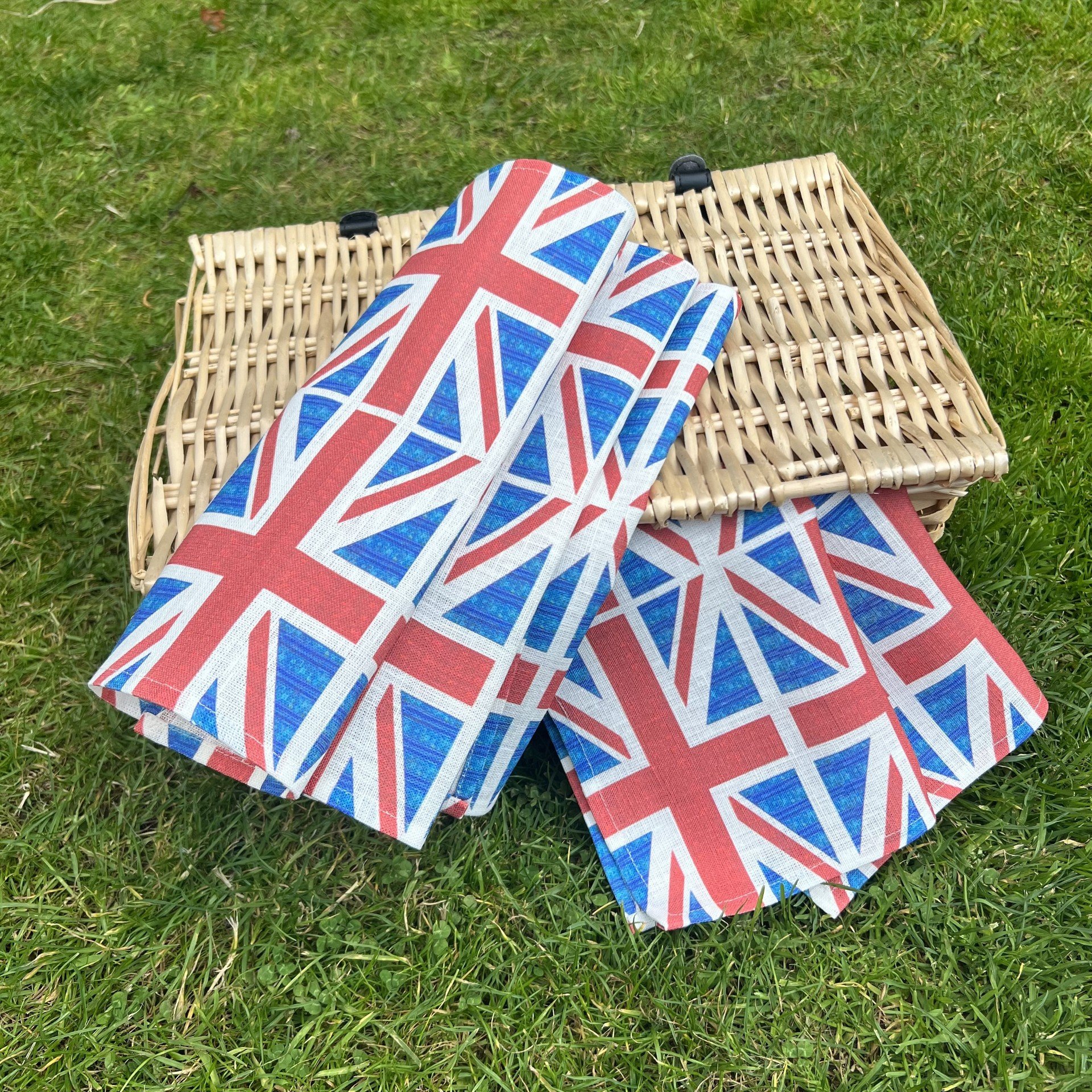 union jack napkins 3.jpeg