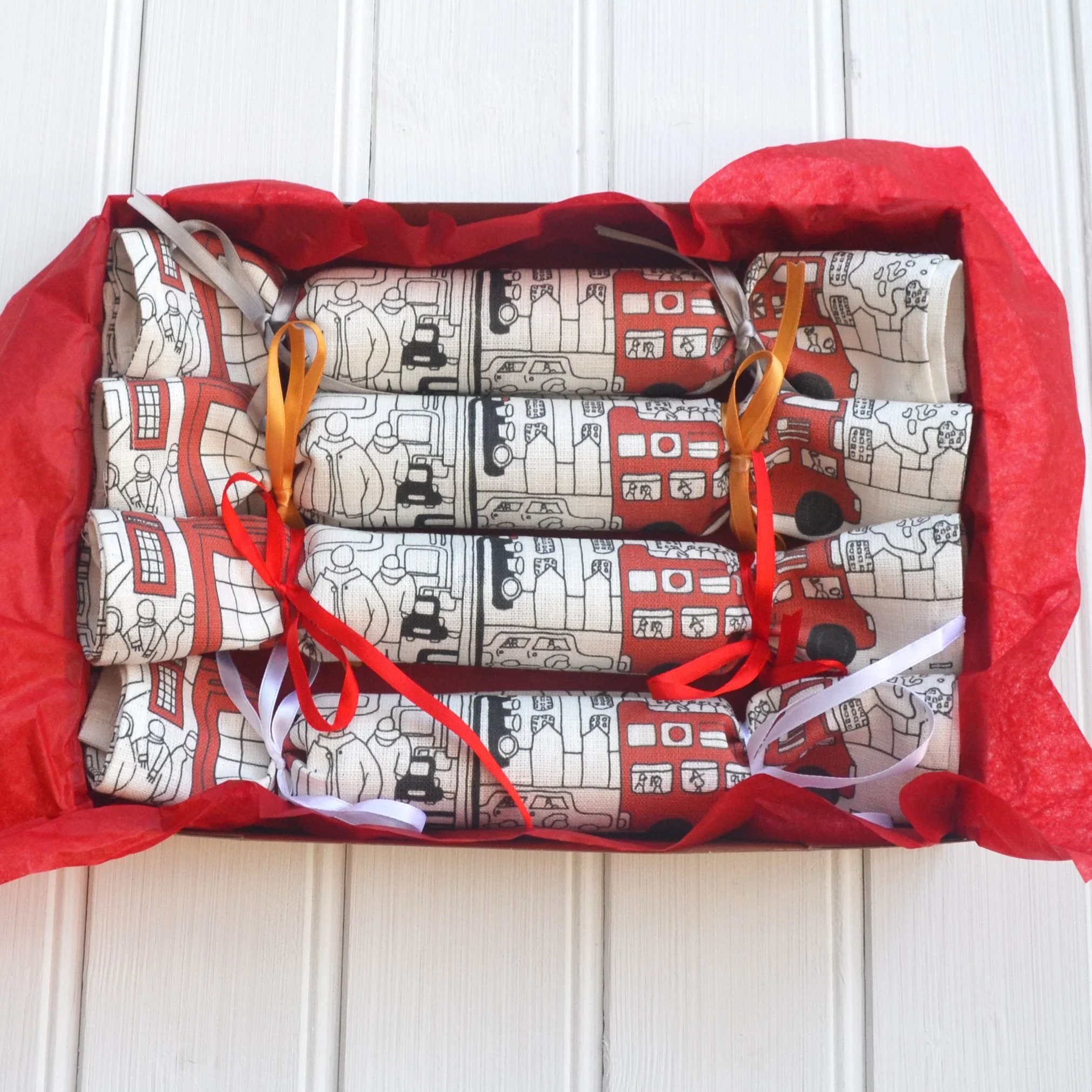 london napkin crackers.jpg