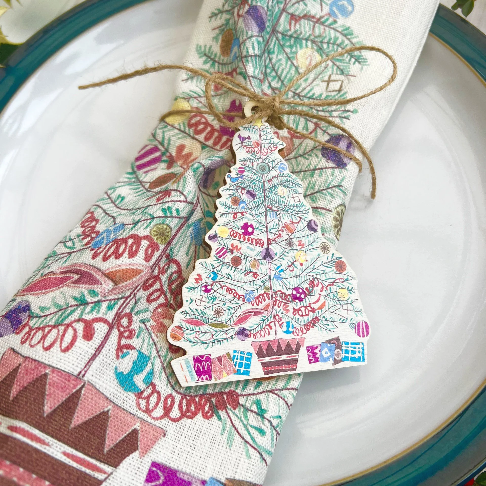 'Oh Christmas Tree' Wooden Decoration