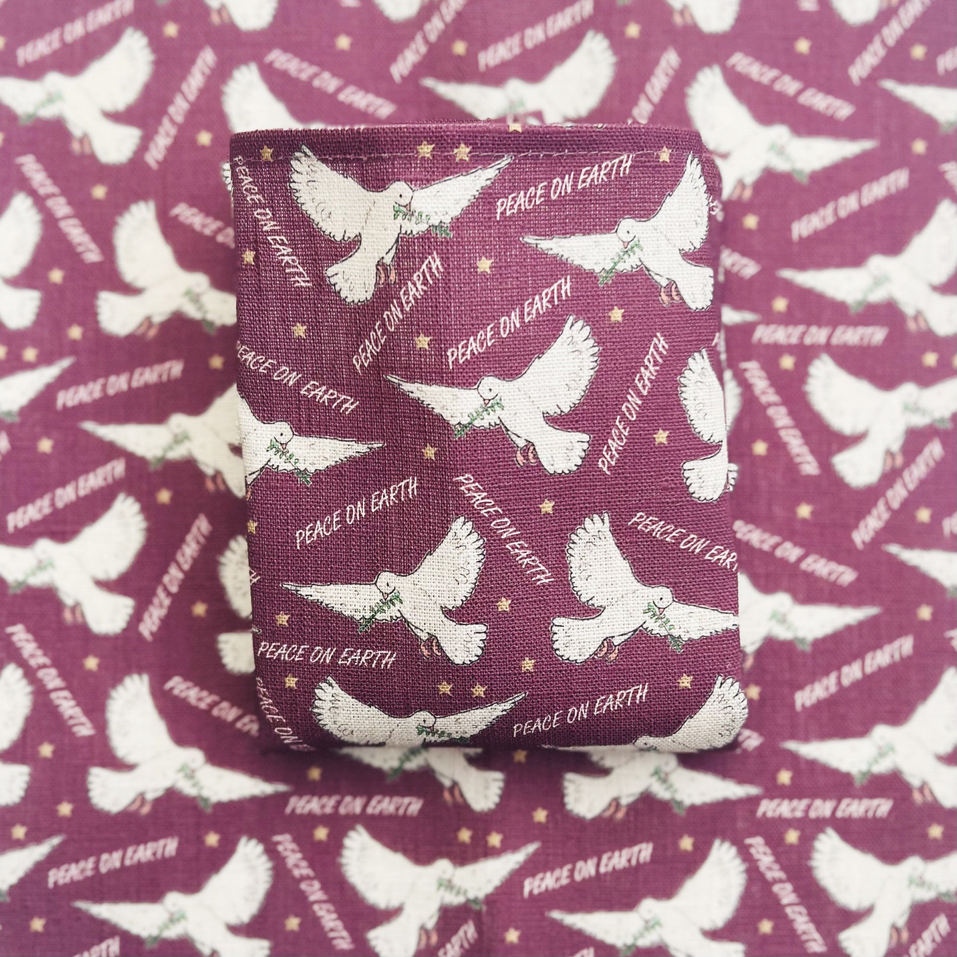 peace on earth linen napkin 0000.jpg