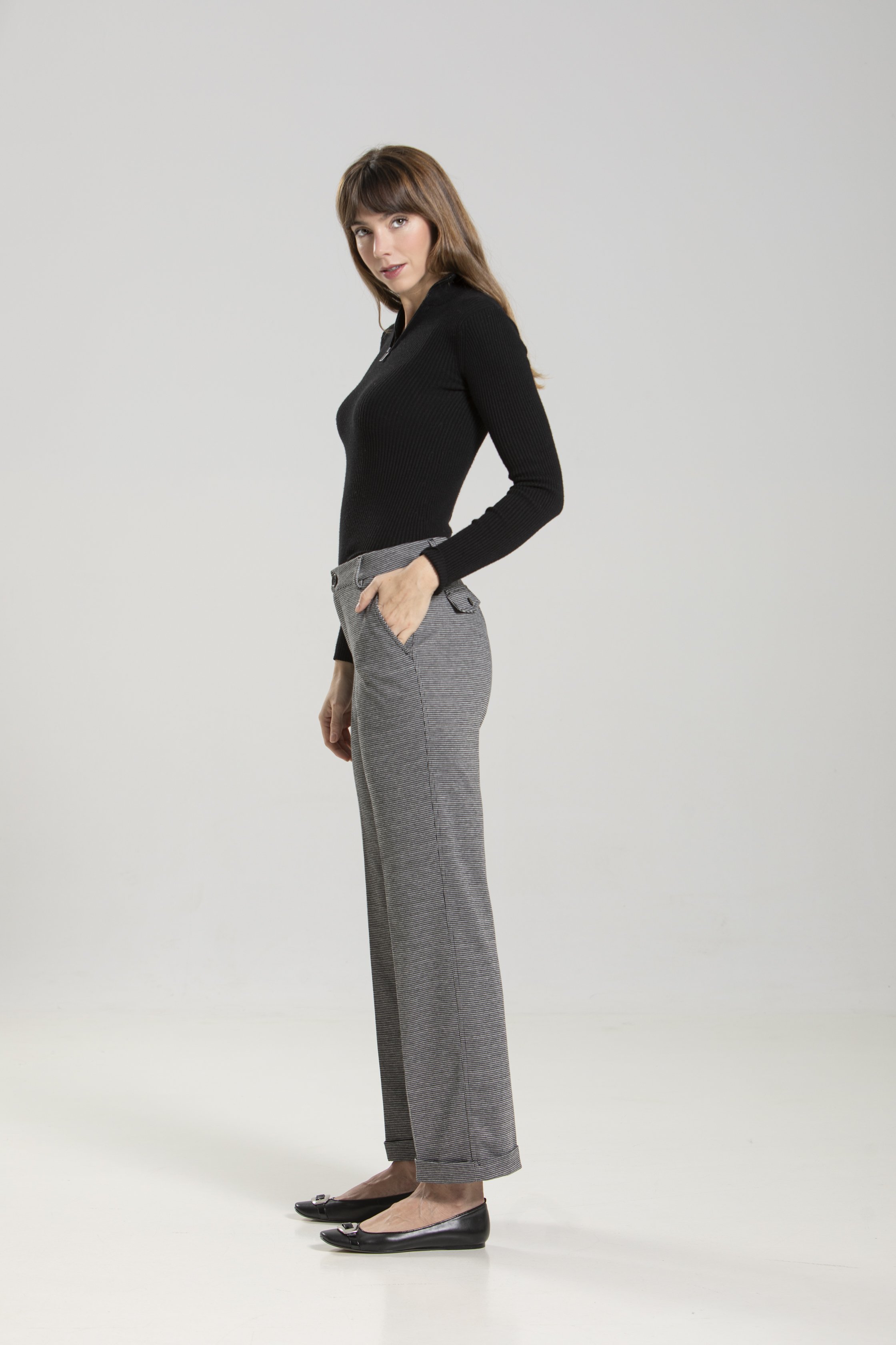 PANTALÓN GRIS