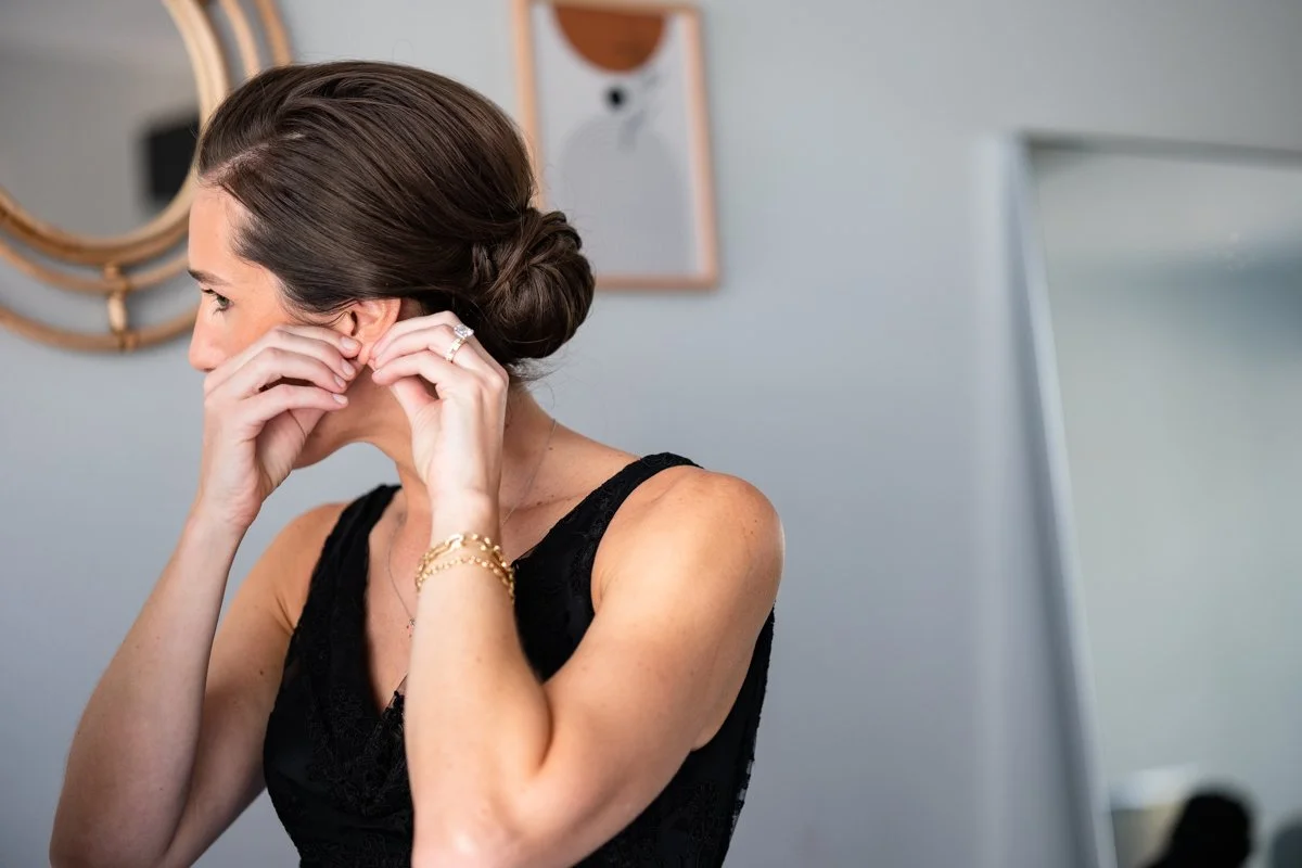 Steph Grant_Mel_Steph_Frosh_Wedding_GETTINGREADY_WEB-66.jpg