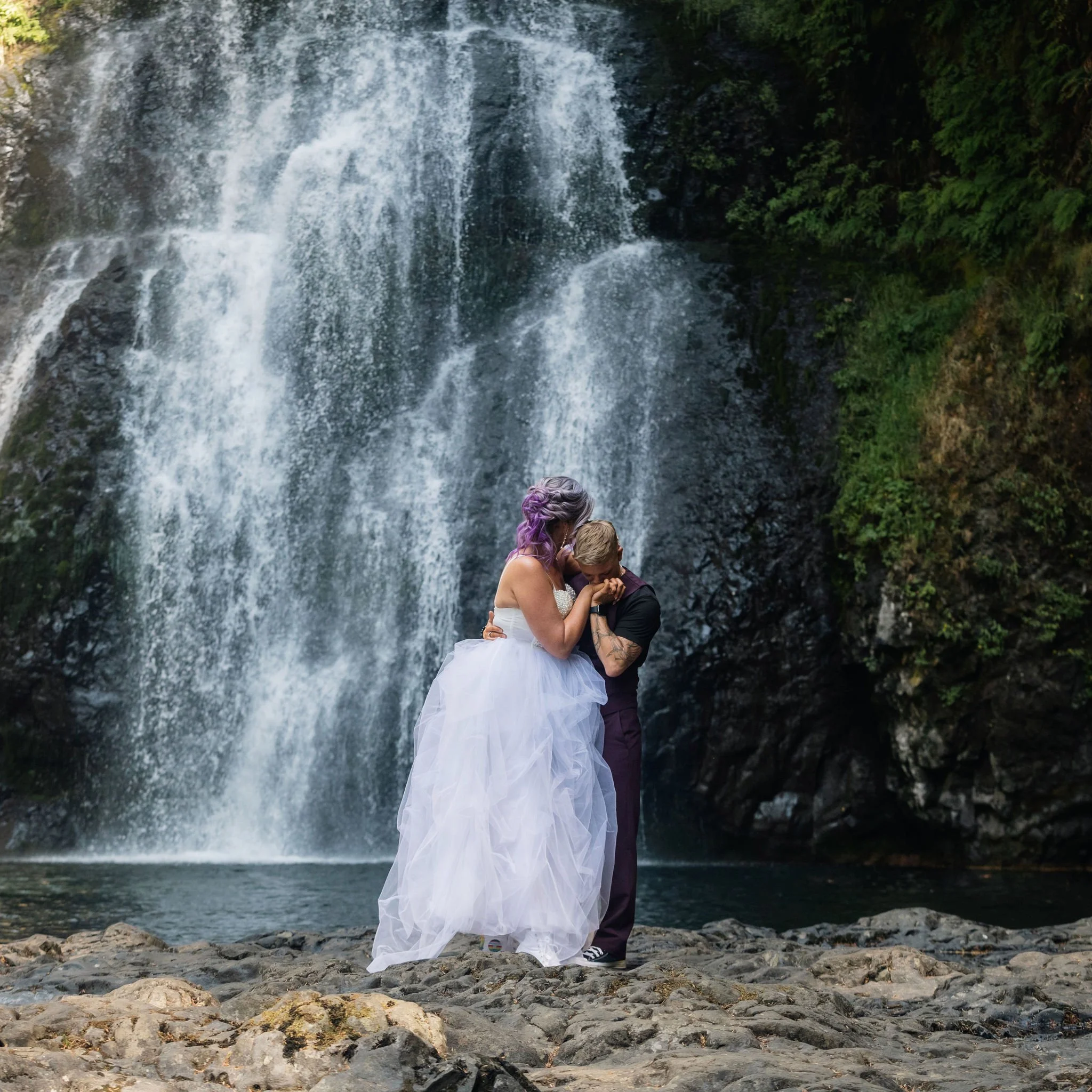 Chels_Nance_Wedding_Hike_STEPH_GRANT_STUDIOS-164.jpg