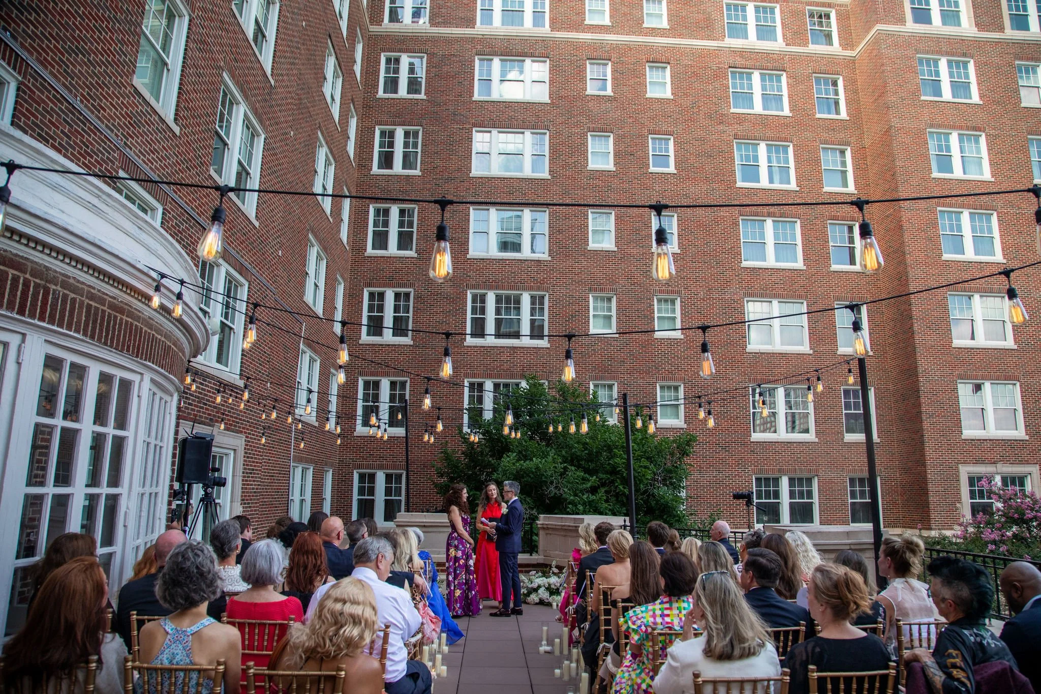 DALLAS_GAYBORHOOD_WEDDING_CEREMONY_STEPH_GRANT-255.jpg