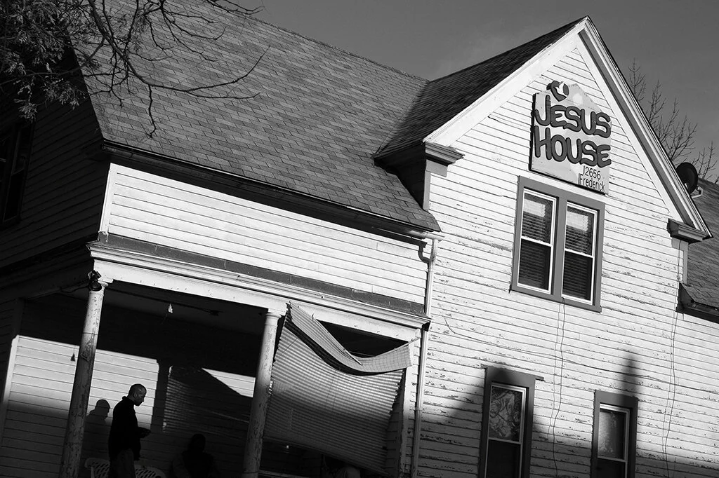  Lloyd Byron Martell is living at the Jesus House, owned by Peacemakers International Church, where Martell attends church in Detroit, photographed on Tuesday, Oct. 31, 2006. After being released from Michigan Correctional Facilities as a felon, Mart