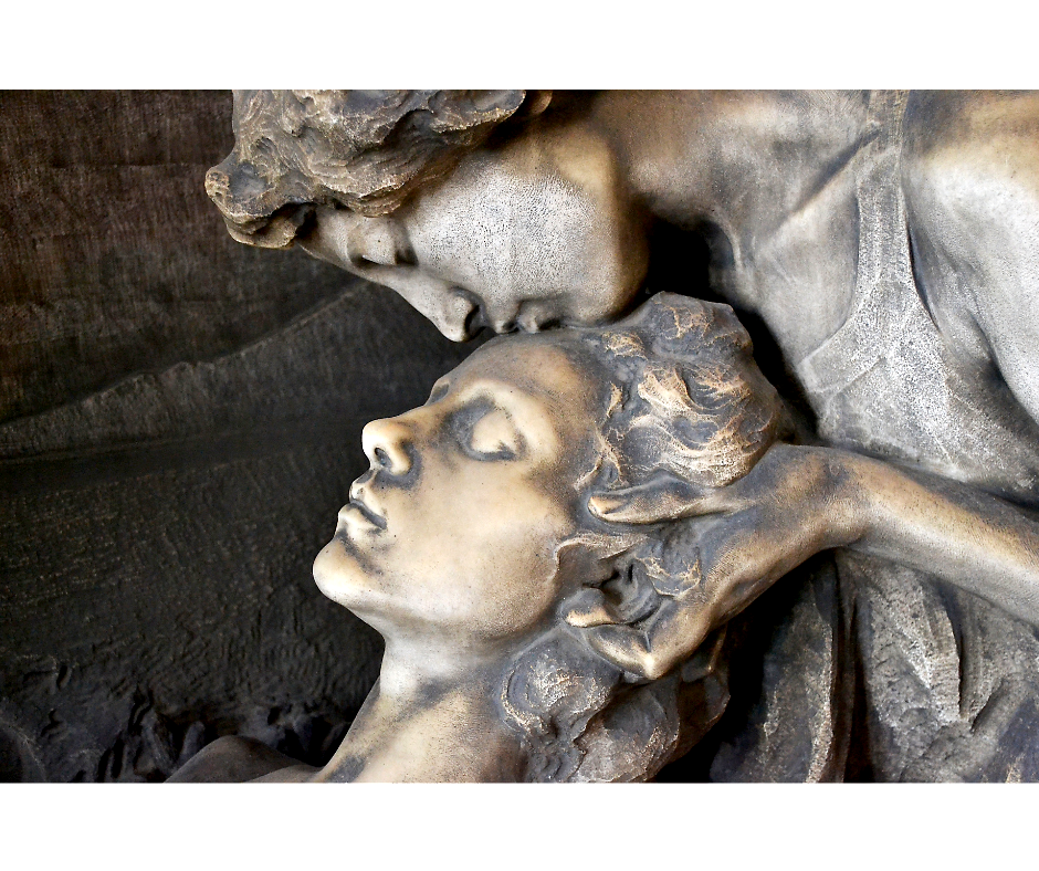 statue+kiss.png
