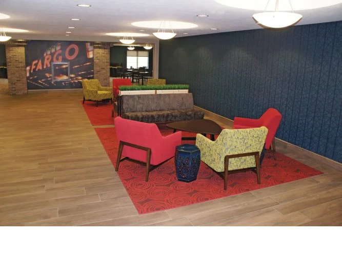 La Quinta Inn& Suites