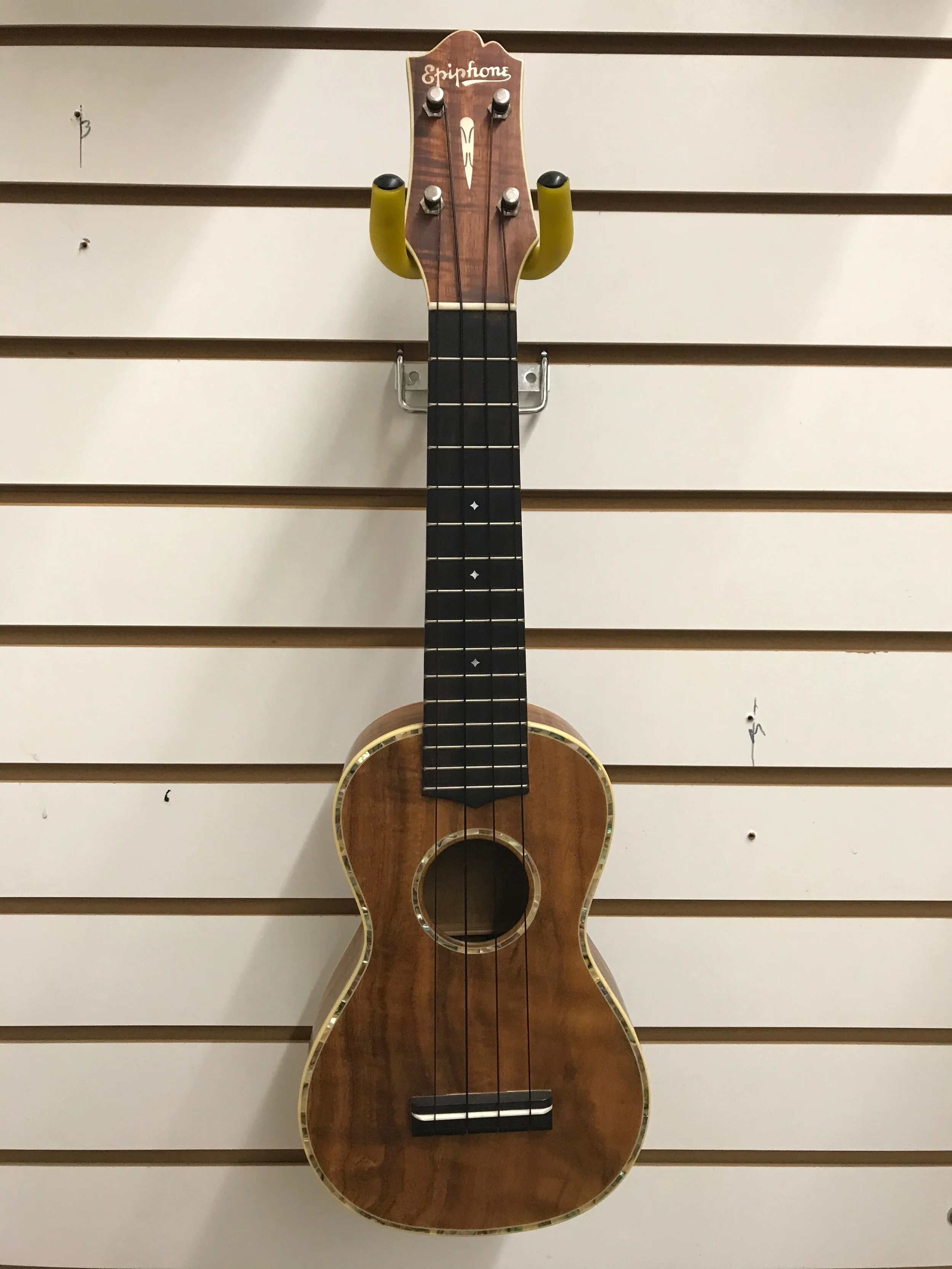 Ukulele, Mandolin, Banjos — Bizarre Guitar
