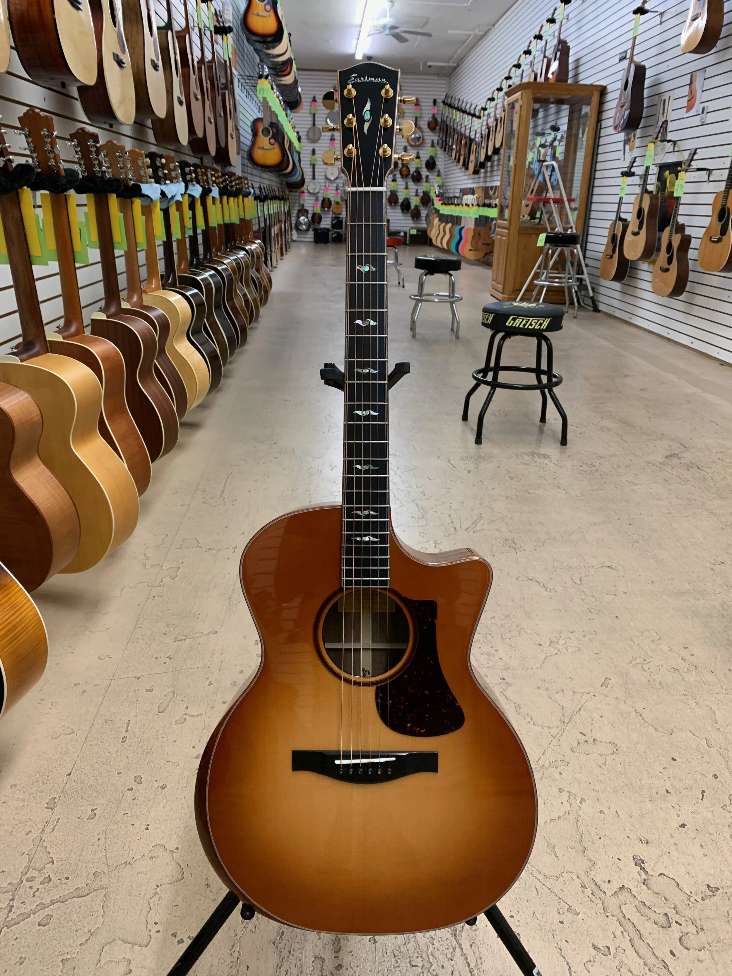 Eastman Acoustic Guitars — Bizarre Guitar