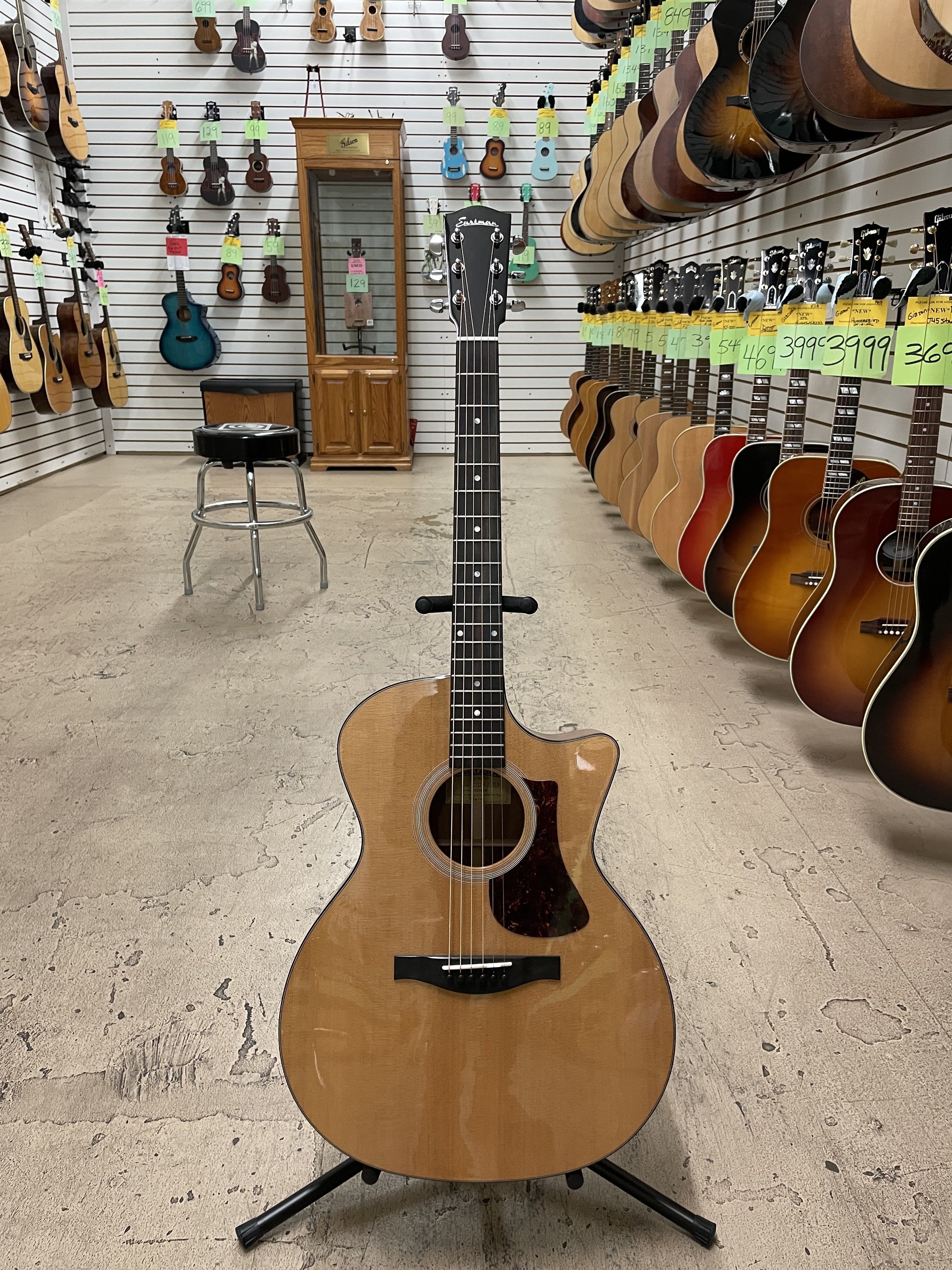 2024 Eastman AC122-1CE Deluxe Natural