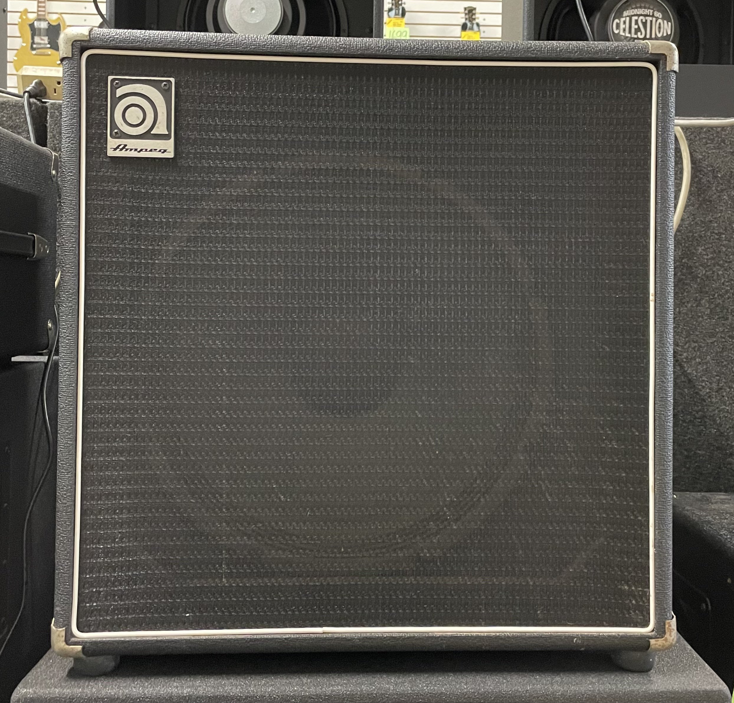 Used Ampeg BA115 Combo
