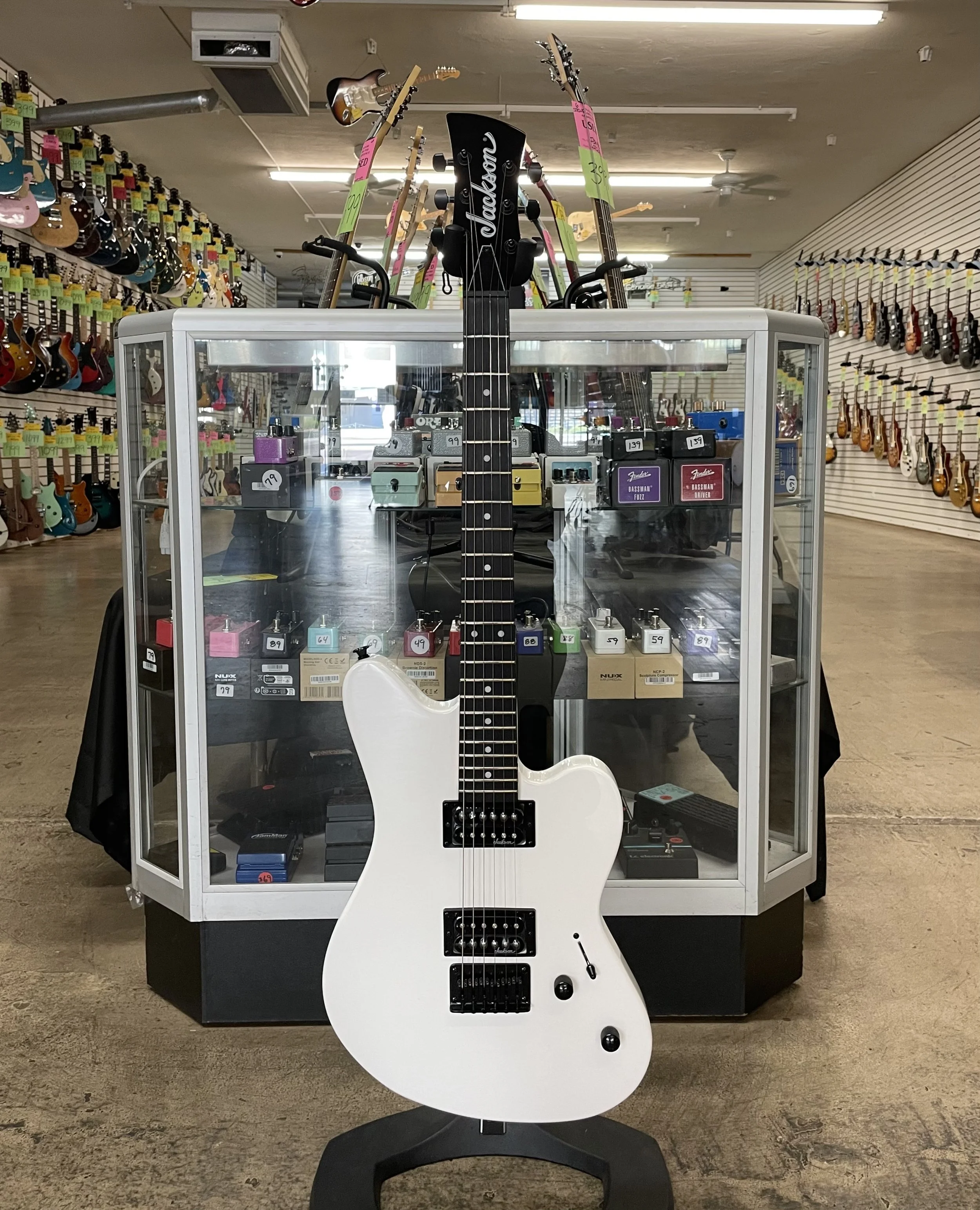 2025 Jackson JS22 Surfcaster White