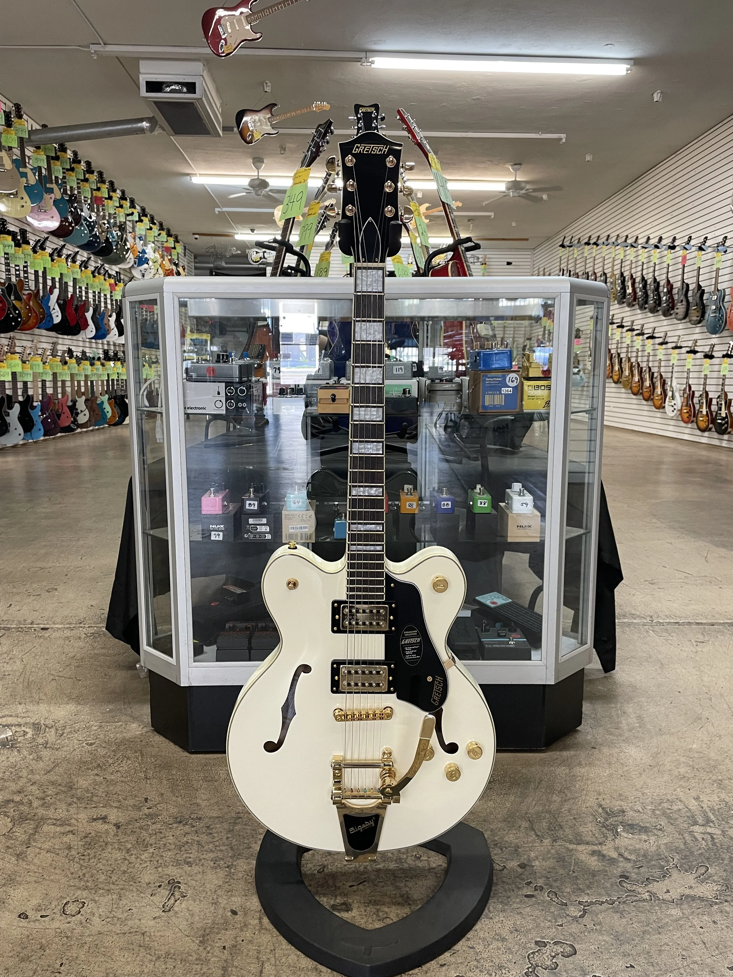 2026 Gretsch Streamliner G2655 TG Vintage White
