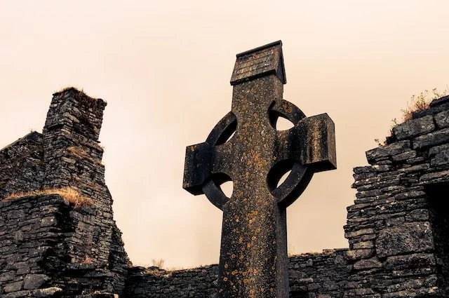 Monasterium — Iona House