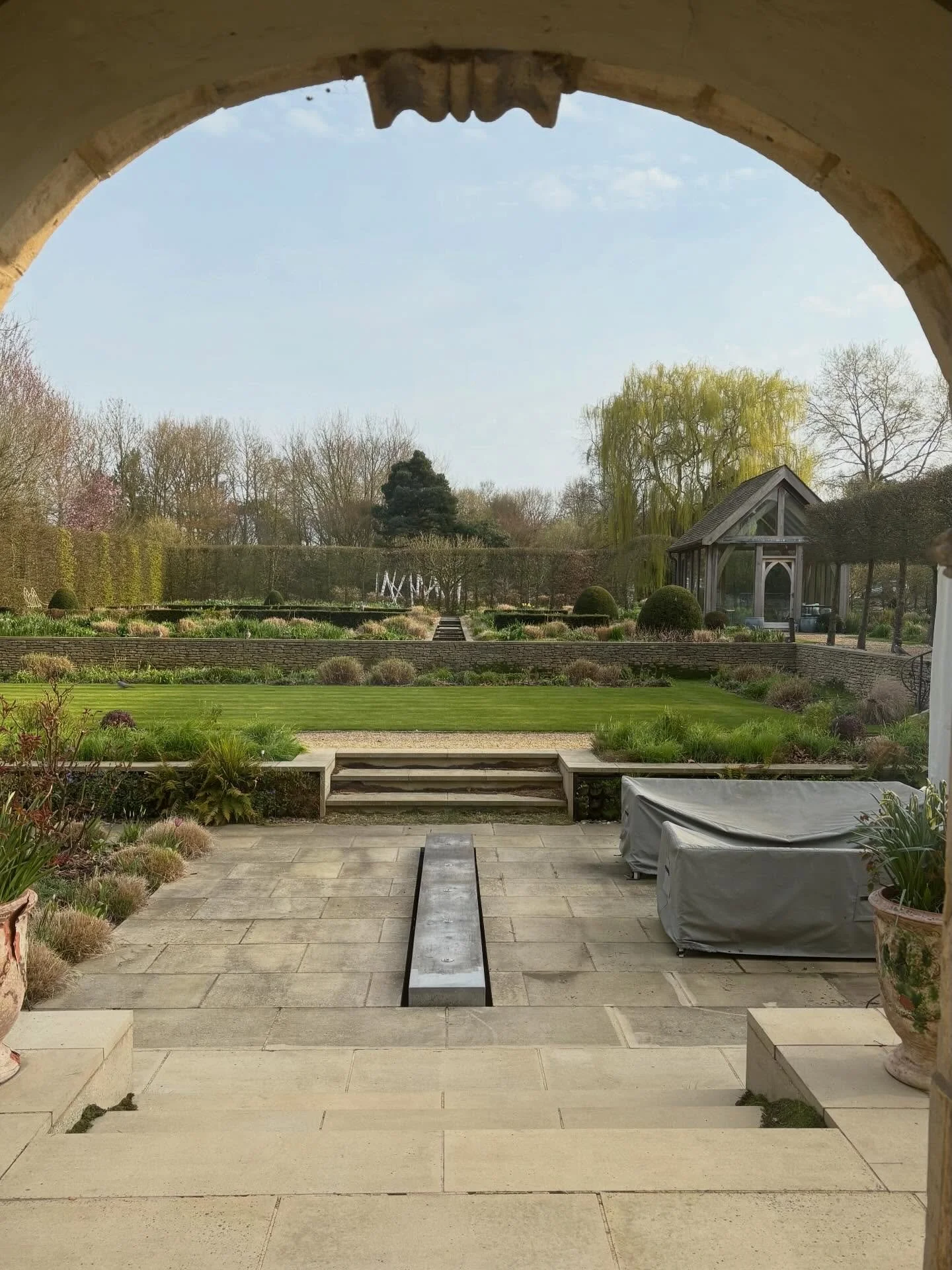 Good morning 👋🏻

I love a framed view so much that I&rsquo;m prepared to overlook the sagging grey sofa covers and the rill set to &ldquo;off&rdquo;. I hope you can too 🙏🏻

Fleur Adcock&rsquo;s poem Leaving the Tate concludes that &ldquo;Art&rsqu