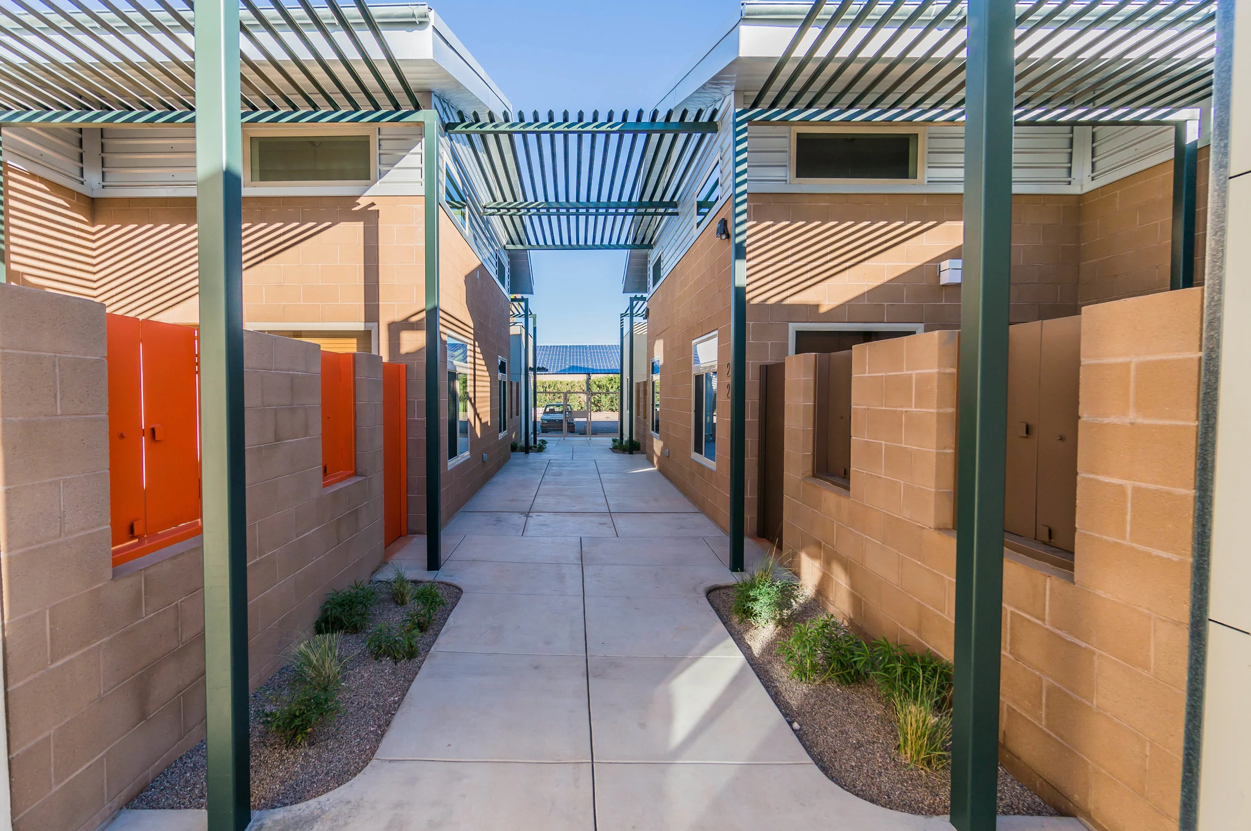 LAS ABUELITAS FAMILY HOUSING