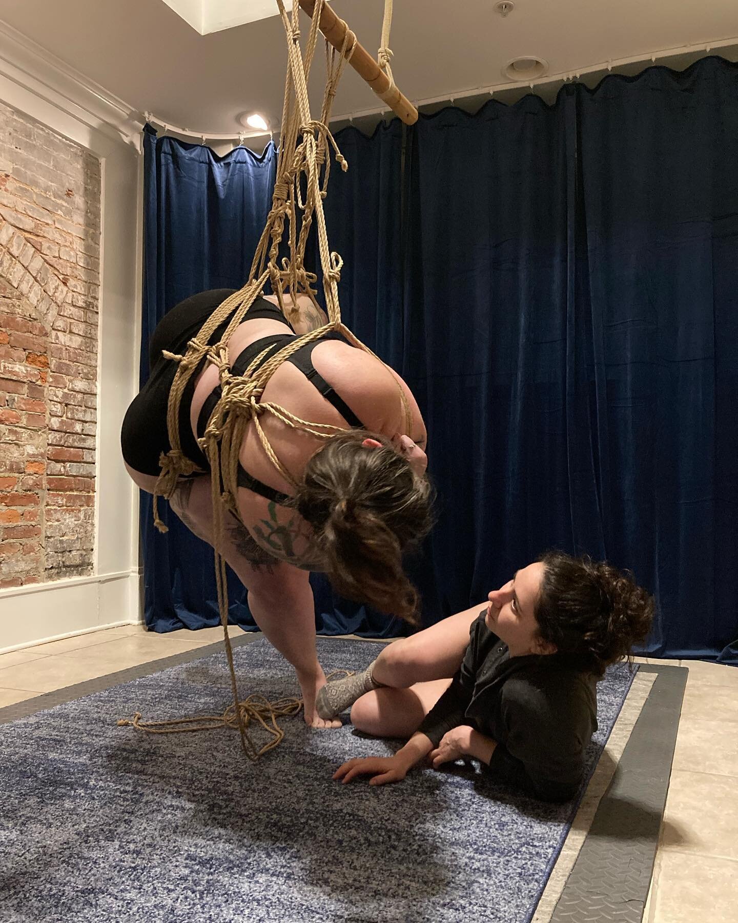 From a recent reunion with @joyfulode2 who can still totally do the damn thing! Thank you for your friendship and letting me tie you! 

📸 @bdslr 

#shibari #bondage #ropebondage #alltiedup #ropebottom