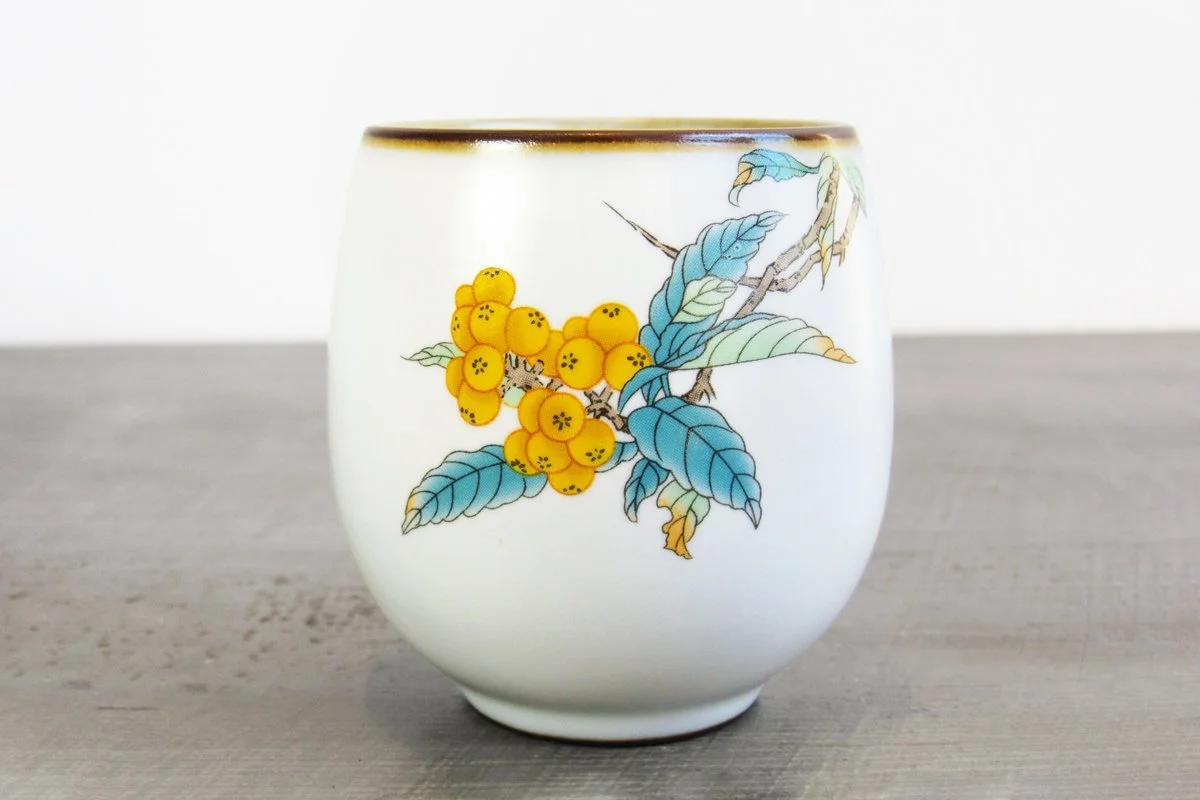 Chinese Crackle Glaze cup with loquat branch pattern