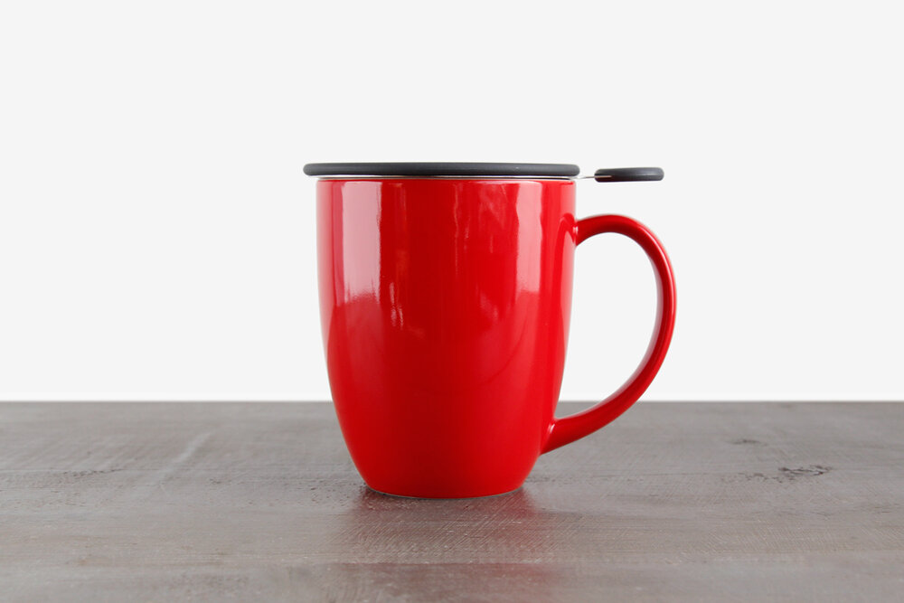 https://images.squarespace-cdn.com/content/v1/5d5f0a524a0fbf000138ebe7/1580689946960-HAIY0AGQRU9CU30WHLO0/travel-mug-with-infuser-red.jpg?format=1000w