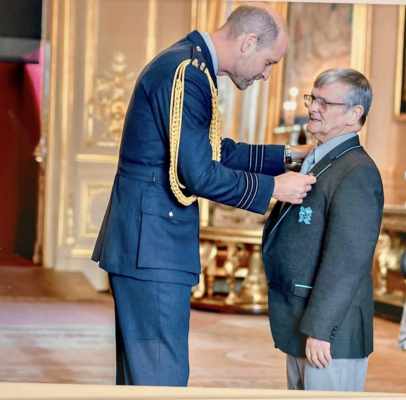 Prince William Presents MBE to Welsh Boxing Legend Tony Wynne