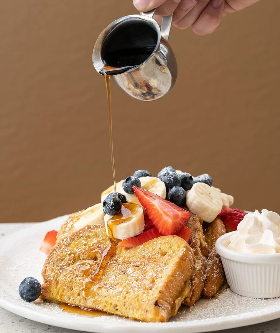 It&rsquo;s Opening Day at the Del Mar Fair 🎡 Fuel up with French toast at @richardwalkerspancakehouse before heading off to the fairgrounds. A sweet start to a summer day in Del Mar ☀️

#MeetAtFlowerHill #SanDiego #DelMarFair #VisitDelMar #DelMar