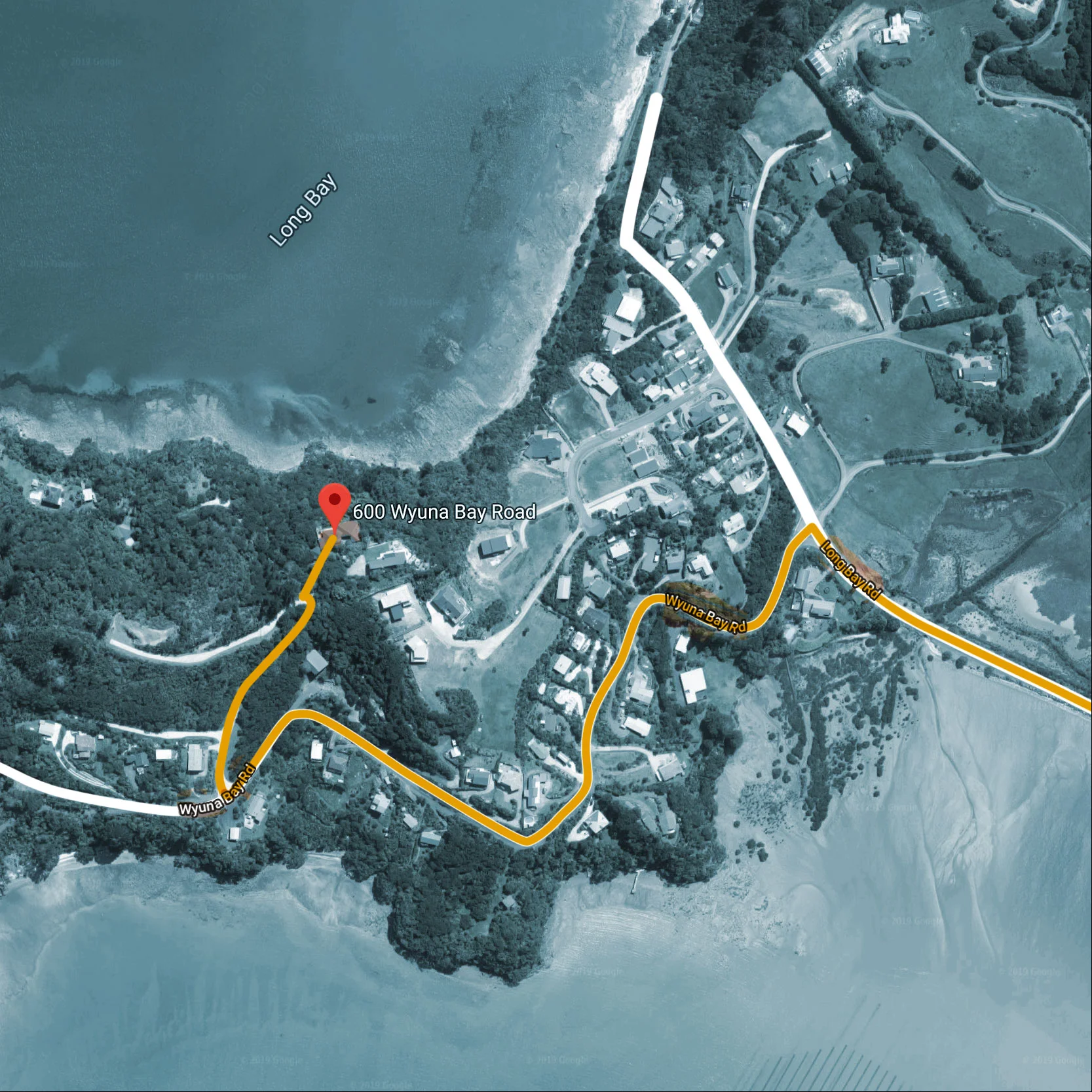 The studio is tucked away off the main road. This map shows our driveway.