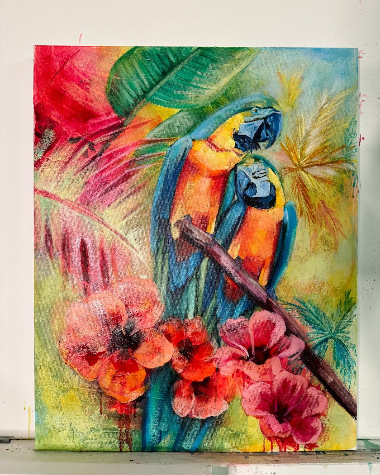 🌴Excited to share a sneak peek of my creation for a stunning island resort in Belize! These vibrant pieces are destined for the honeymoon suite, celebrating the theme of lovebirds. 🦜💕

Creating these pieces has been an incredible journey, and I ca