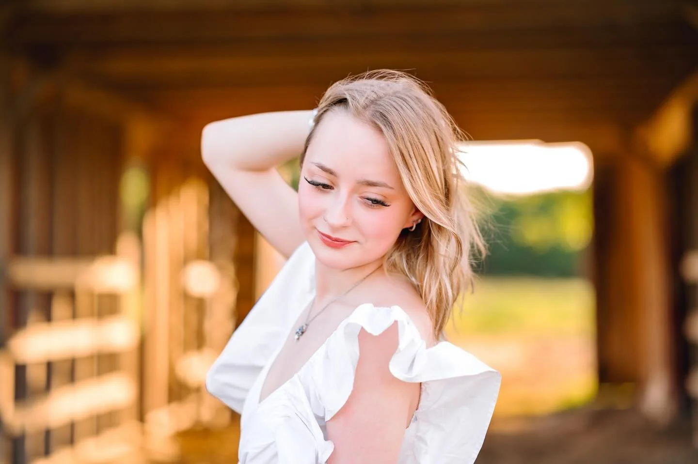 🌿 Calling all 2026 Seniors 🌿

Now is a great time to plan those senior sessions! Time unfortunately does not slow down like we all hope! 😩 

I offer 2 different packages and always open to creating custom packages to fit your exact needs! 

Messag