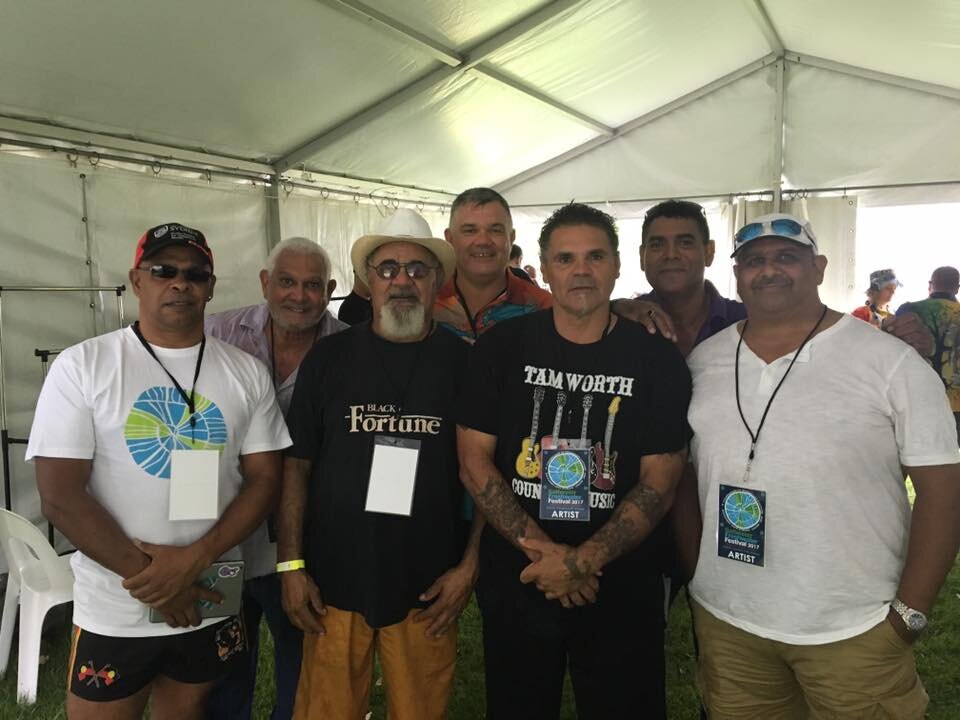 backstage with the Donnovans Band Coffs Harbour Saltwater Festival