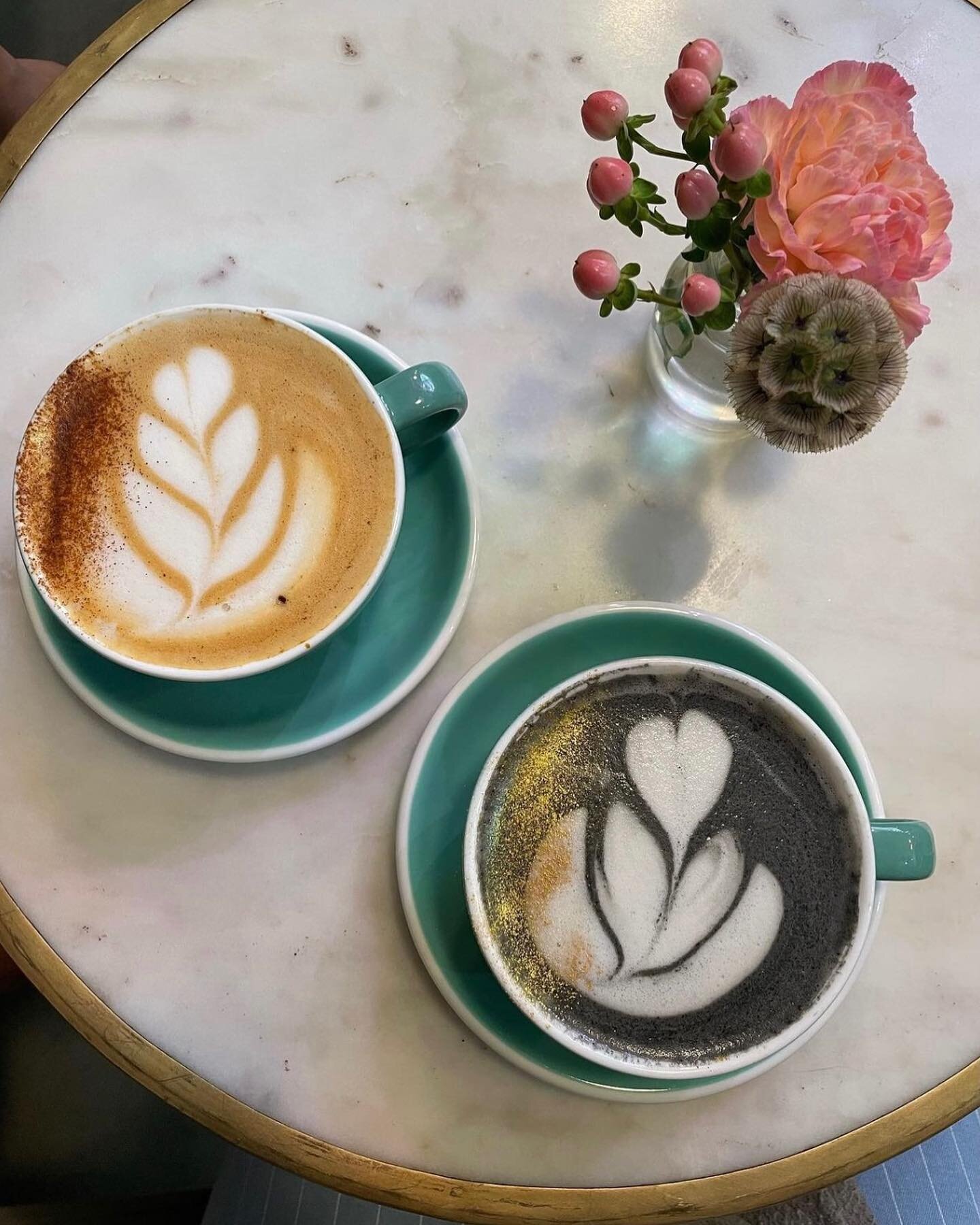Start your Monday right! ☕️🥰
by @erikallizette