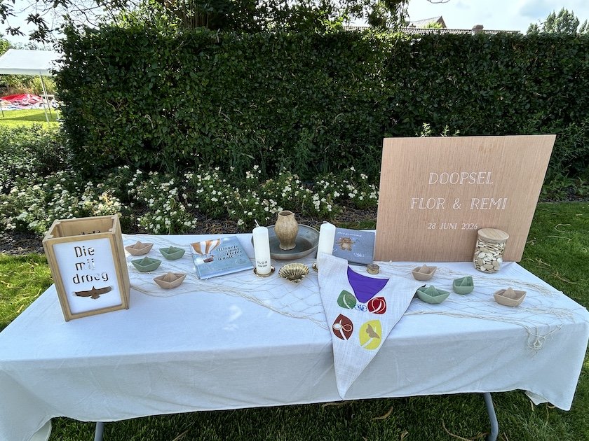 Een veilige haven voor twee broers: De dubbele doop van Flor en Remi