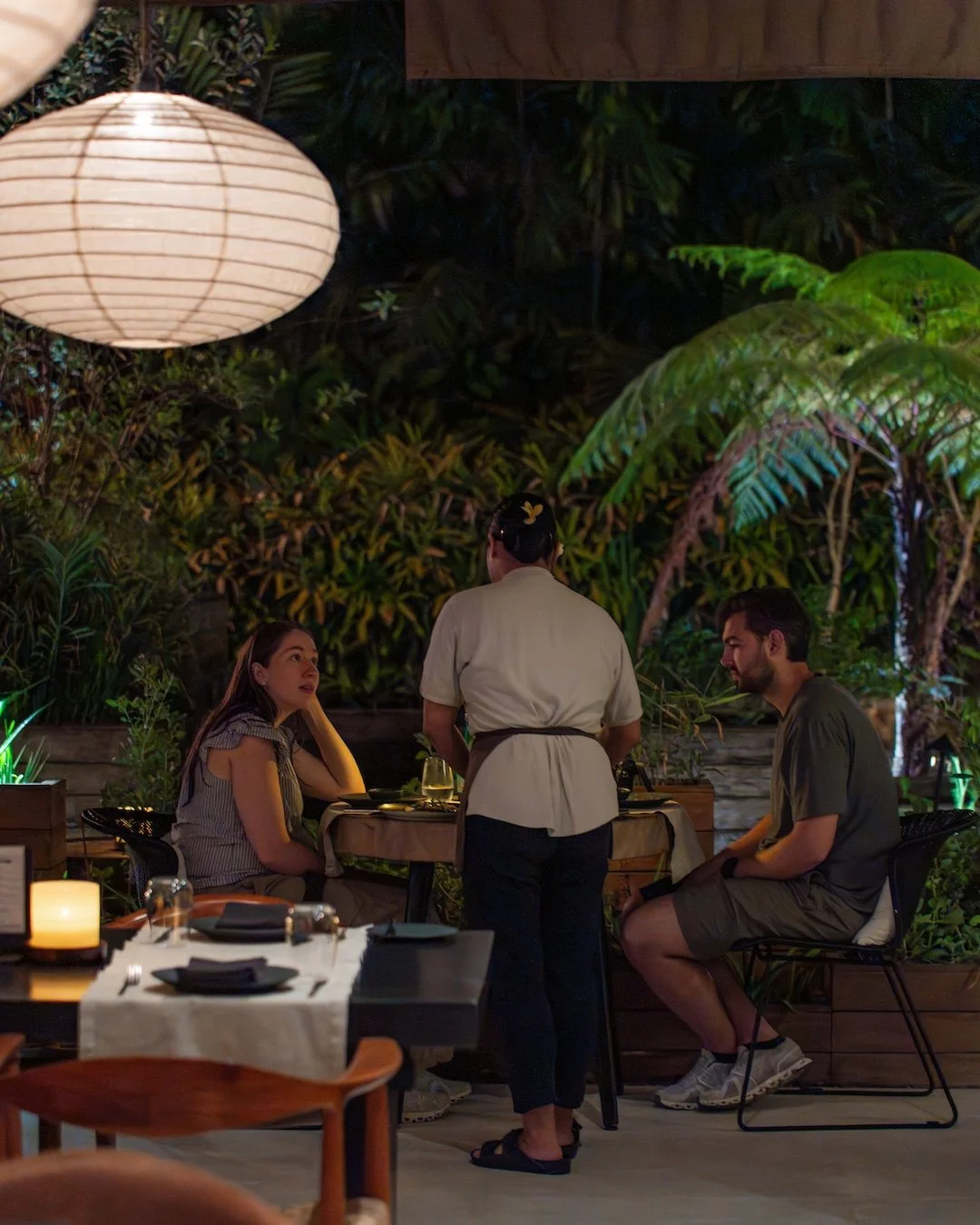 Date nights feel softer at Embers. ✨🍷 Tucked within the heart of Ubud, evenings unfold over Mediterranean plates, and lingering conversations beneath the tropical night air. From shared appetizers to slow dinners and a final glass of wine, Embers is