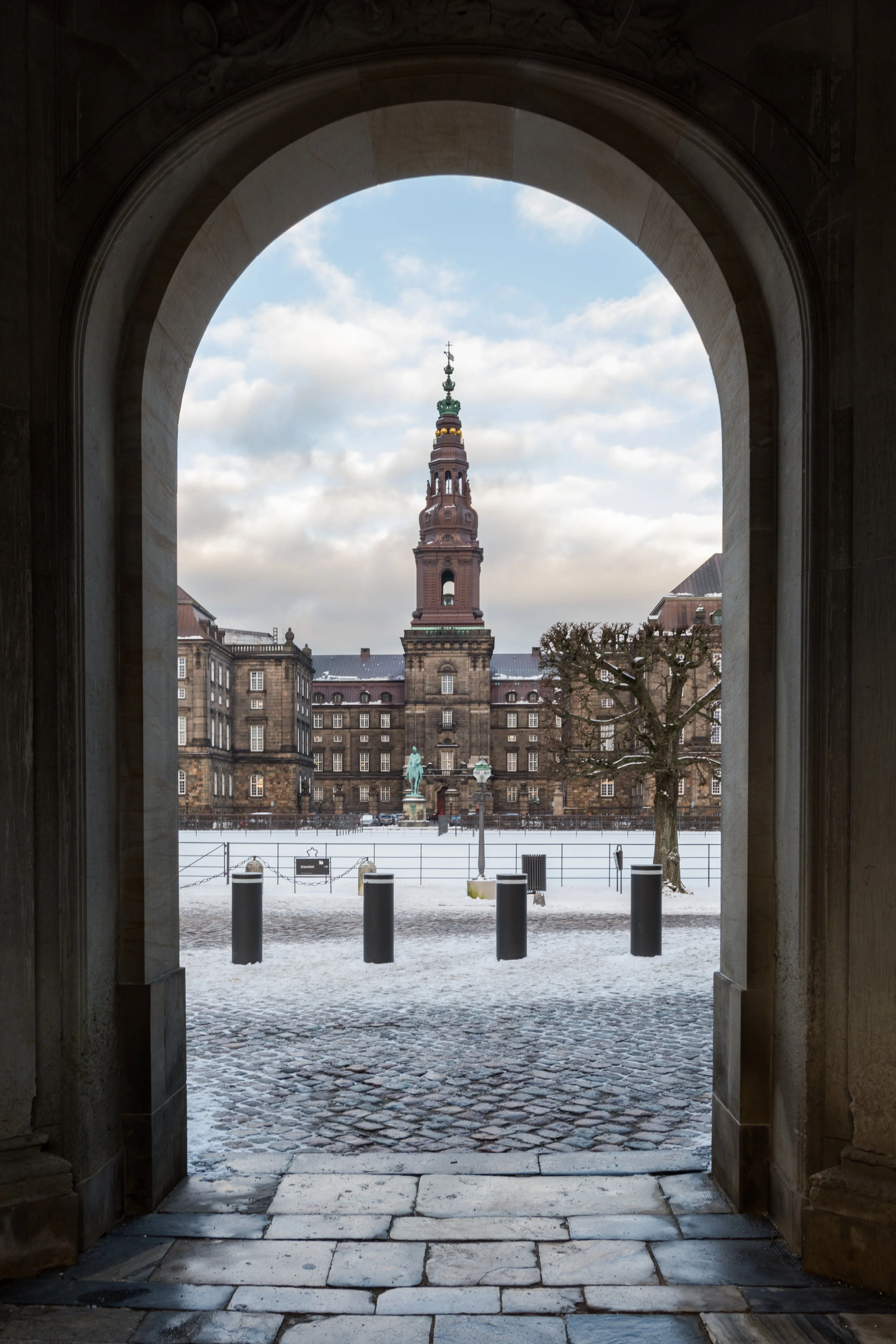 SP16_Christiansborg_Stephen Brown (4).JPG