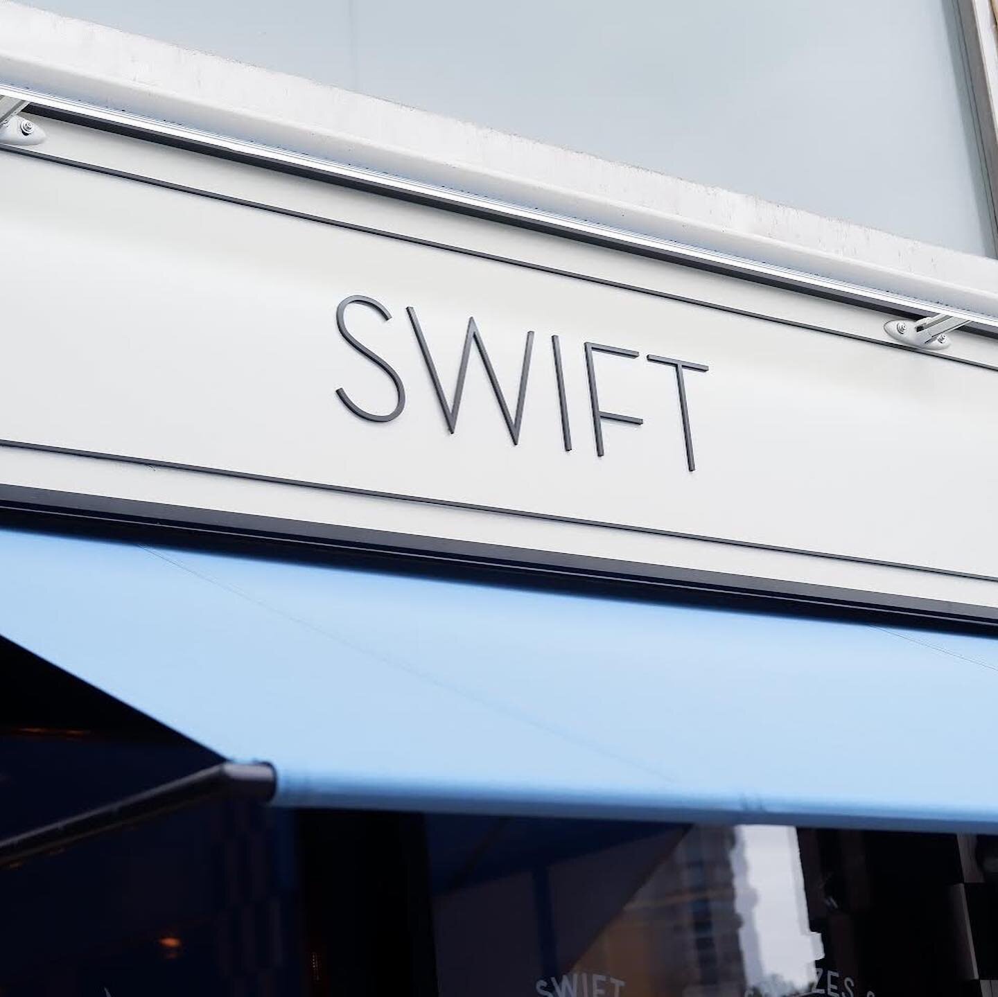 Say Hello to Swift Borough! 💫the latest addition from the internationally renowned Swift team.
This beautiful new bar has all the things we know and love from Swift Soho and Swift Shoreditch as well as some new bespoke cocktails 🍸
Swift Borough als