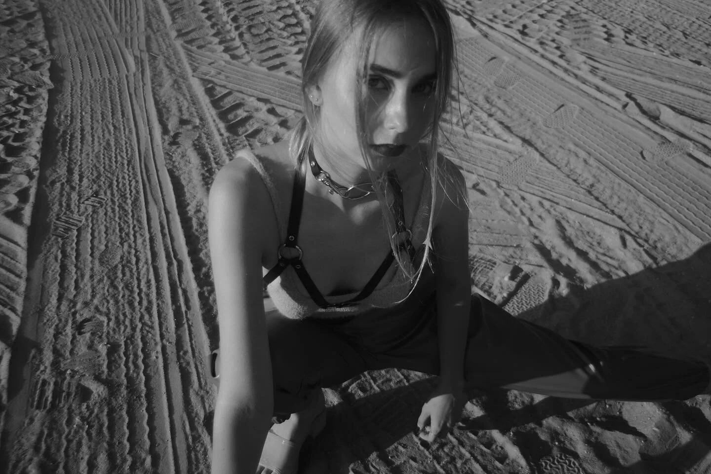 Extra cool 🤍 Harness One &amp; Choker Three #idatau #idataugirls #sustainablymade #idatauharnessone #minimalistaccessories #eestinahadisain